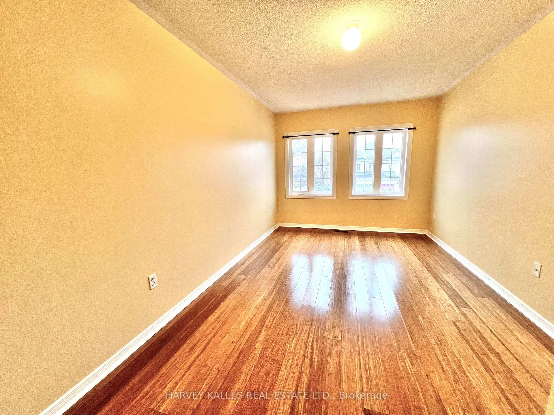 Photo 13 of 55 Native Landing, Brampton, Fletcher's Creek Village — HOMEH