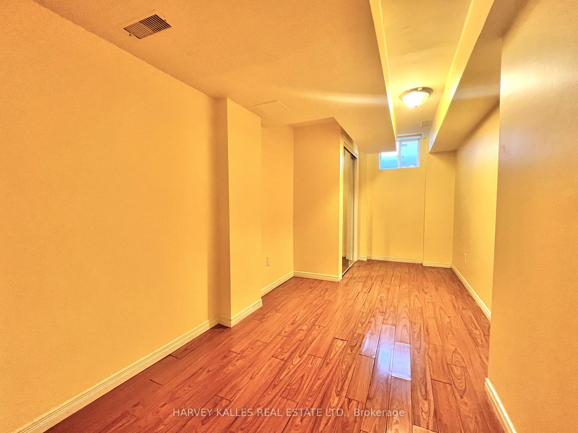 Photo 19 of 55 Native Landing, Brampton, Fletcher's Creek Village — HOMEH