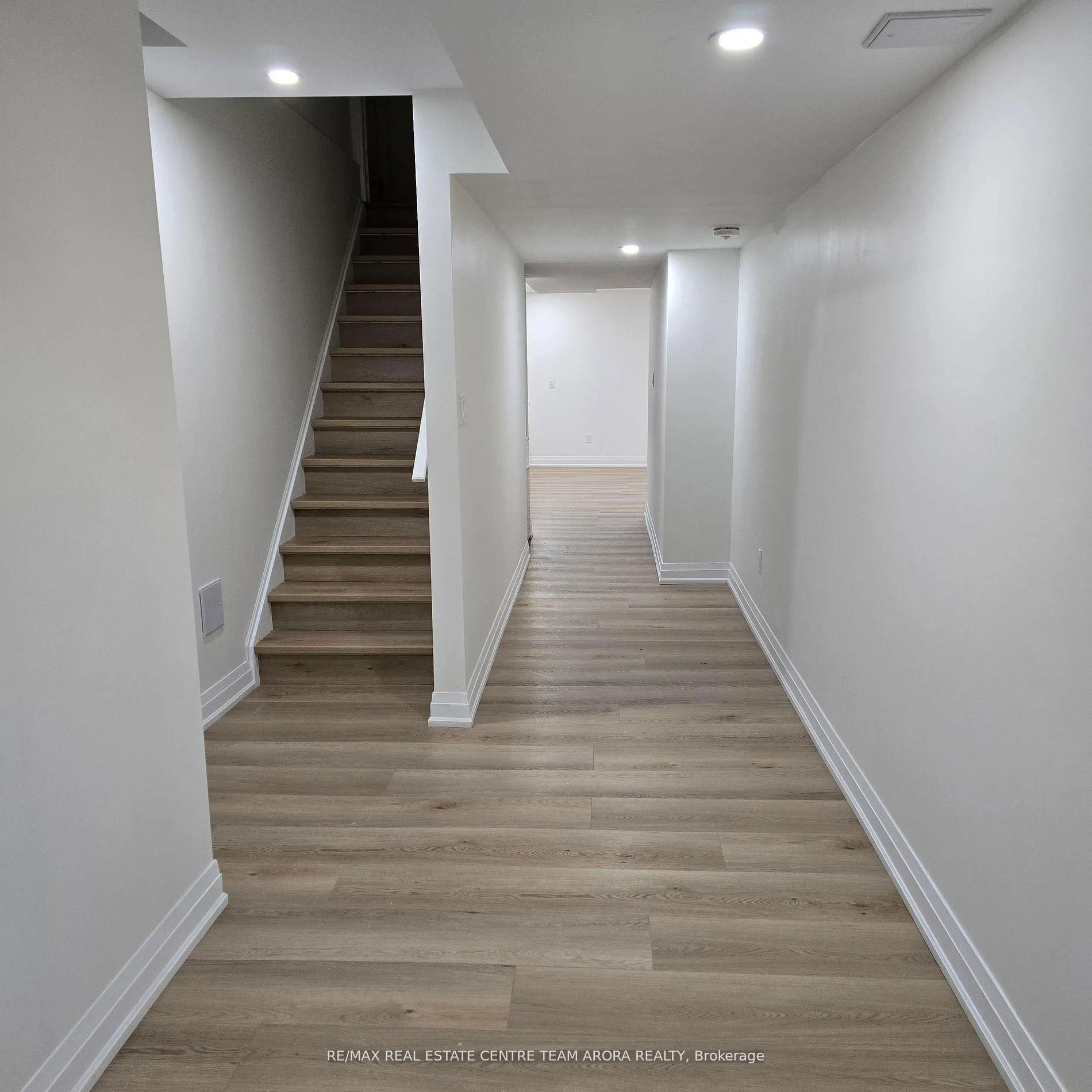 Photo 3 of Unit Bsmt, 18 Donald Ficht Crescent, Brampton, Northwest Brampton — HOMEH