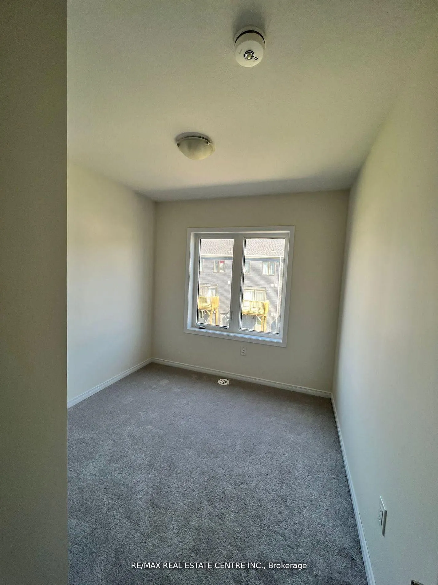 Photo 11 of 255 gillespie Drive, Brant, Brantford Twp — HOMEH