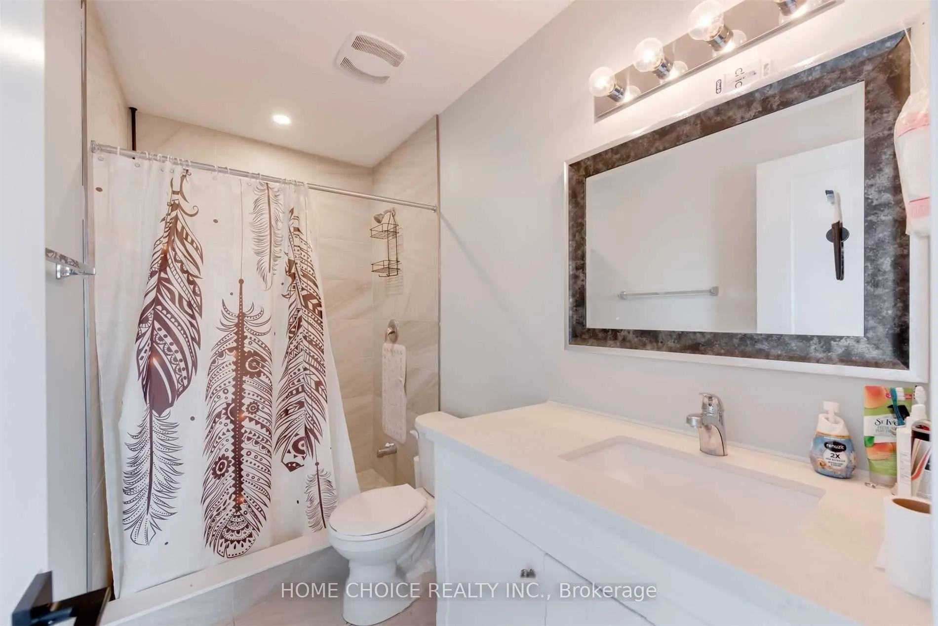 Photo 13 of 27 Stonehart Lane, Barrie, East Bayfield — HOMEH