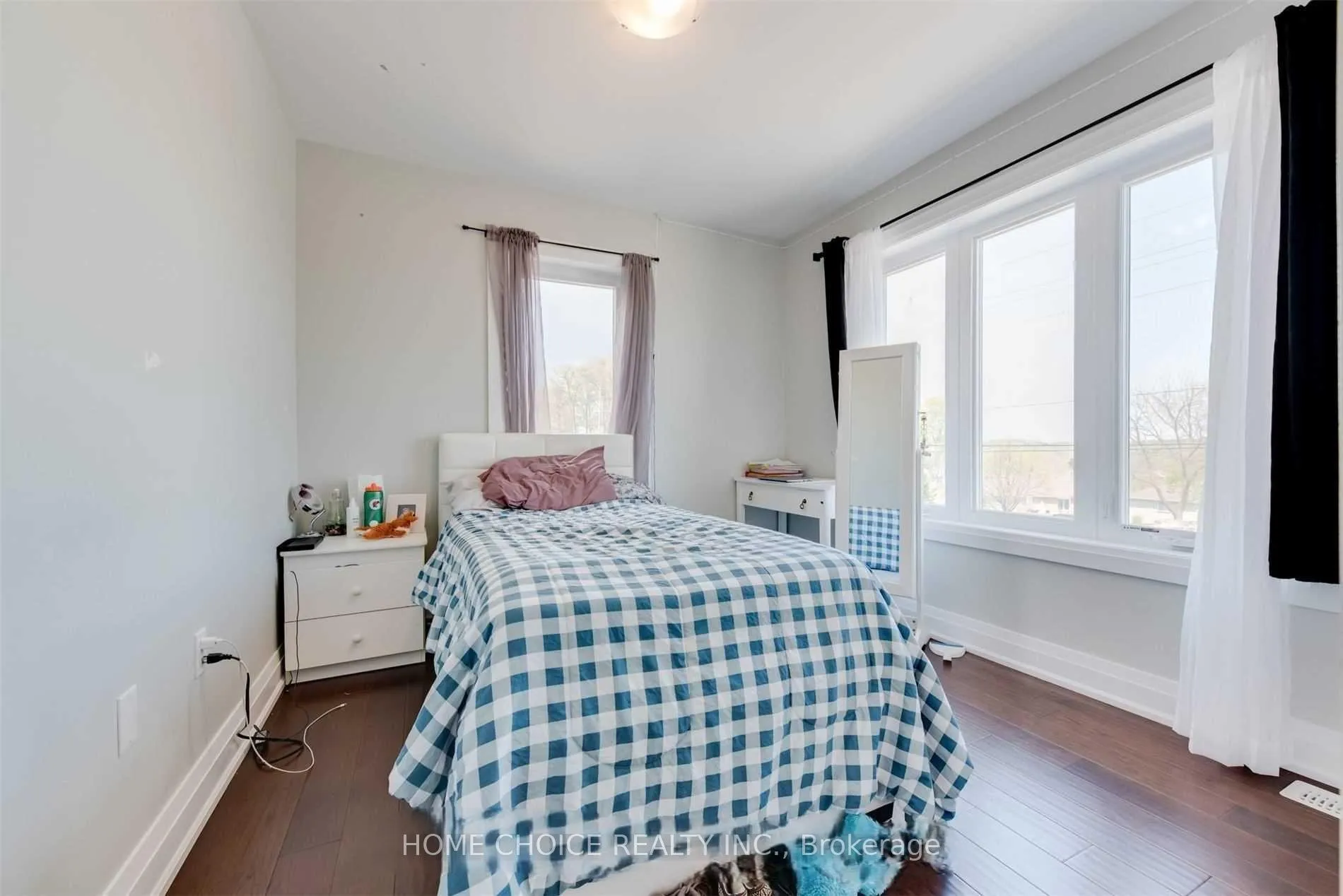 Photo 14 of 27 Stonehart Lane, Barrie, East Bayfield — HOMEH