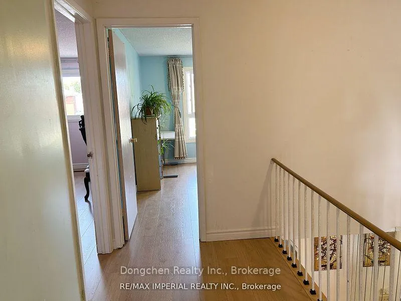 Photo 9 of 145 Risebrough Circuit, Markham, Milliken Mills West — HOMEH
