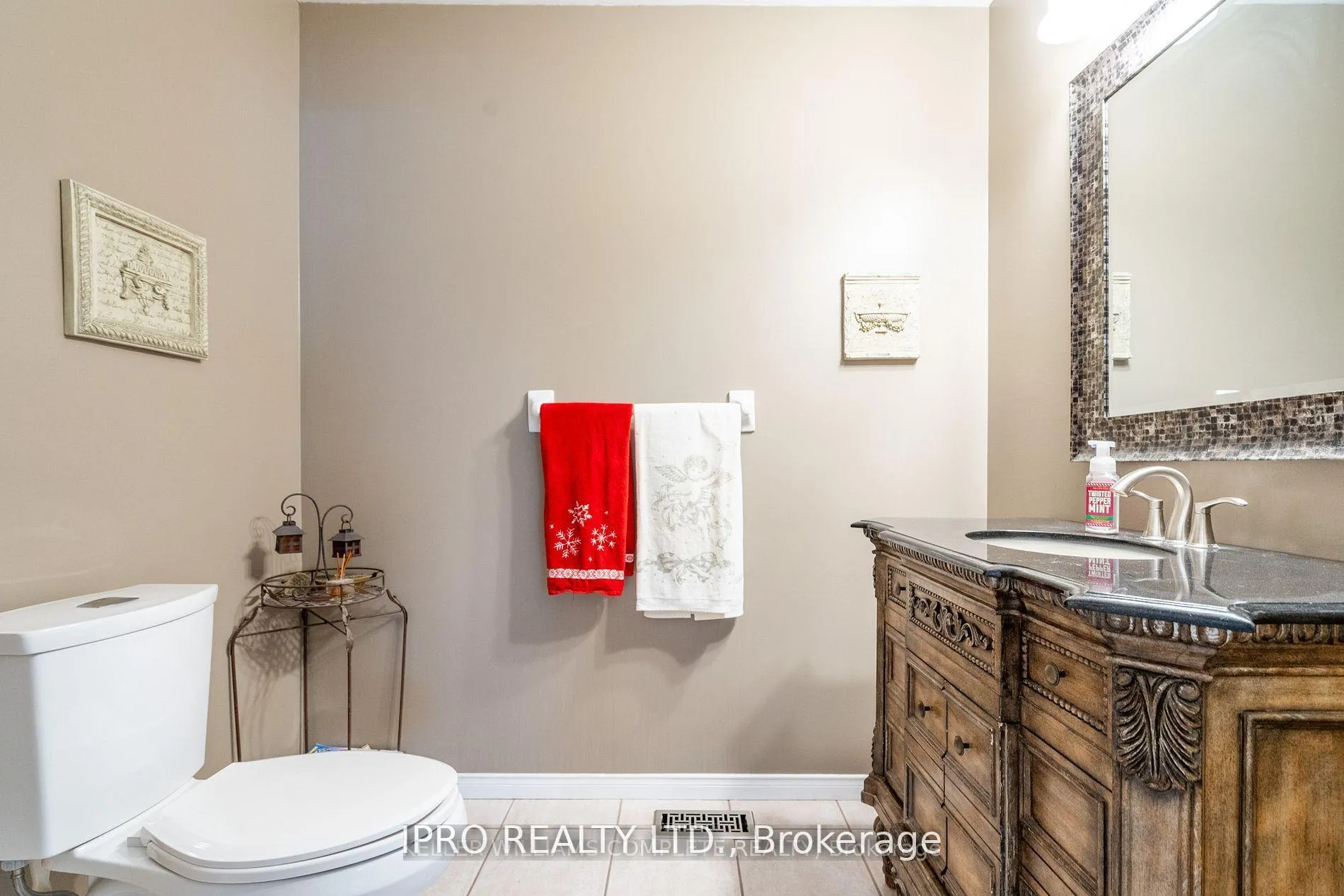 Photo 12 of 186 Locheed Drive, Hamilton, Lisgar — HOMEH