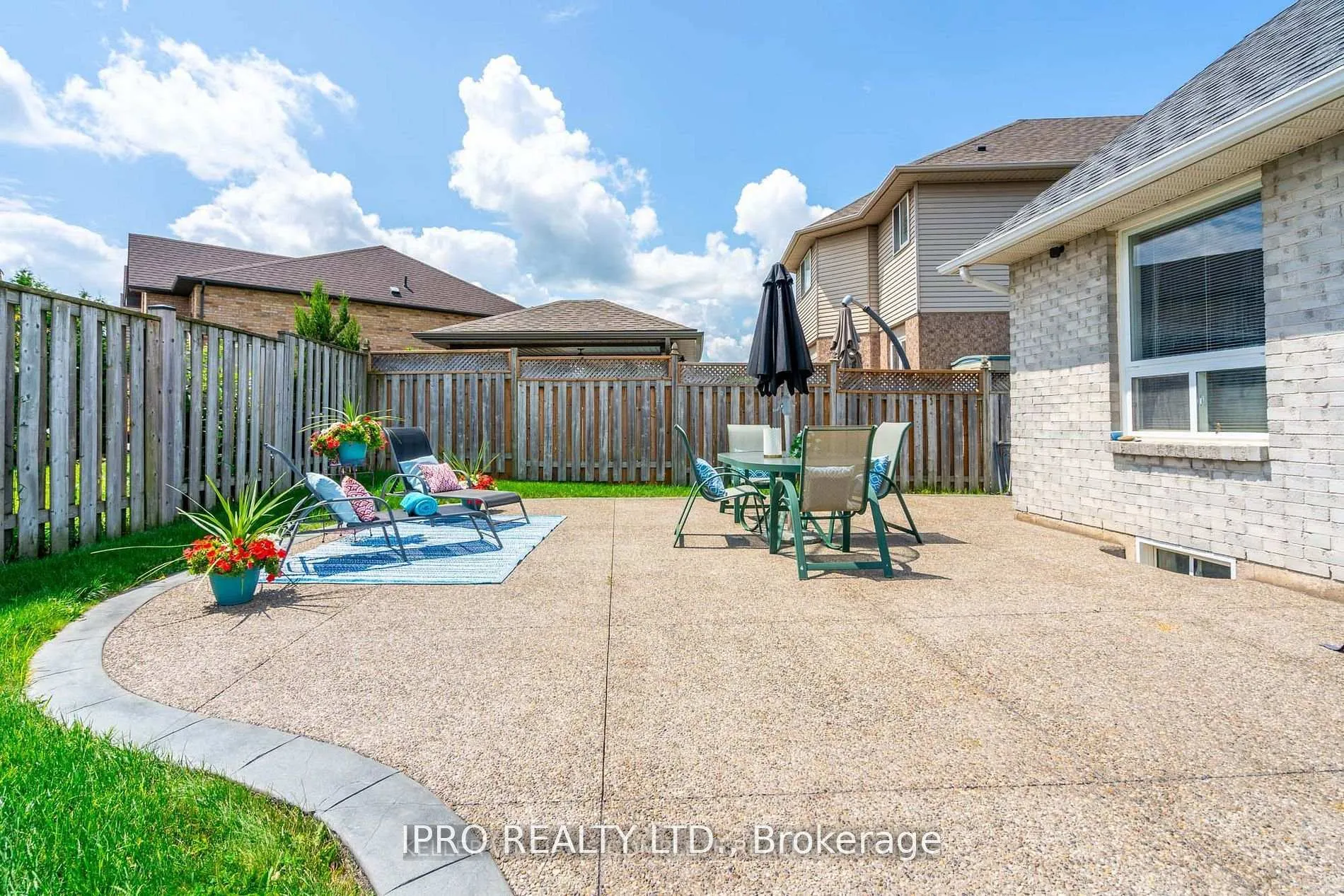 Photo 25 of 186 Locheed Drive, Hamilton, Lisgar — HOMEH