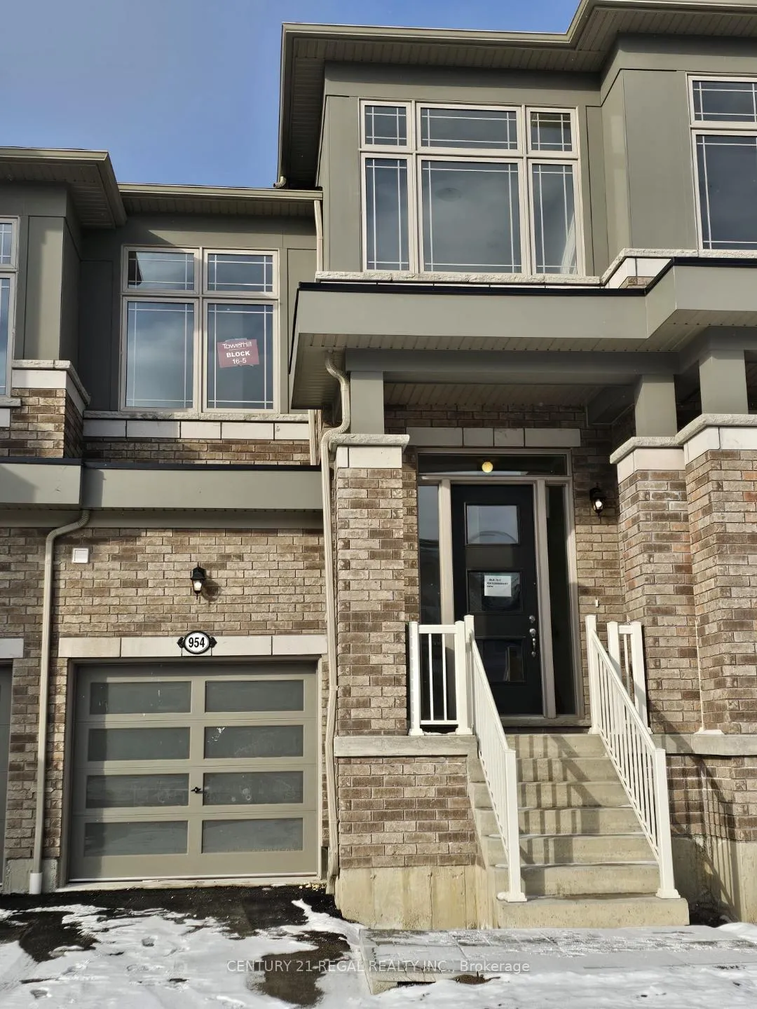 Photo 1 of 954 Cormorant Path, Pickering, Rural Pickering — HOMEH