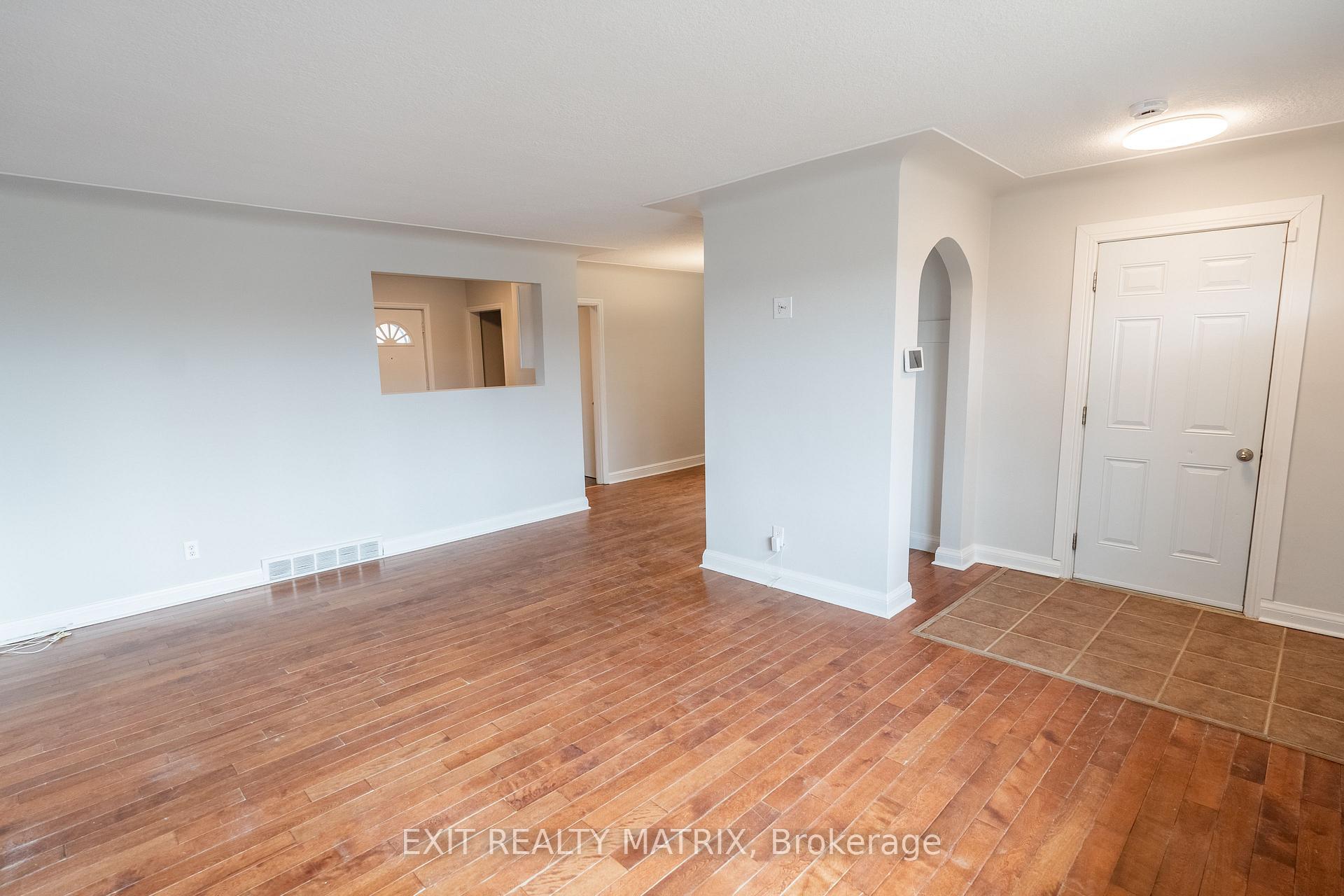 Photo 4 of 1405 Power Dam Drive, Cornwall — HOMEH