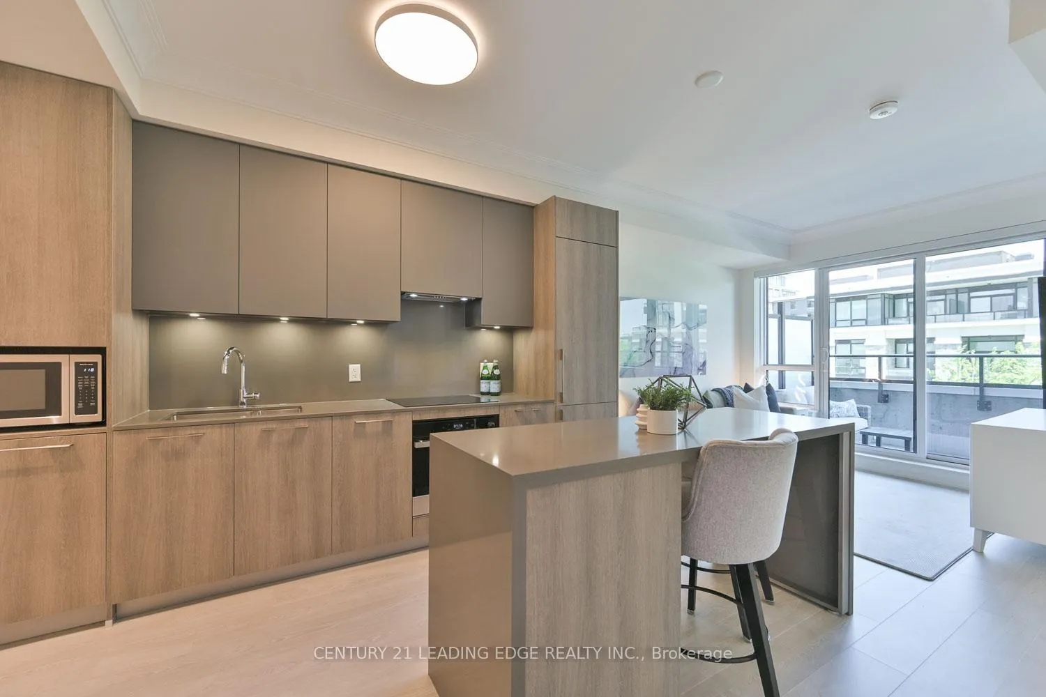 Photo 11 of Unit 210, 18 Water Walk Drive, Markham, Unionville — HOMEH