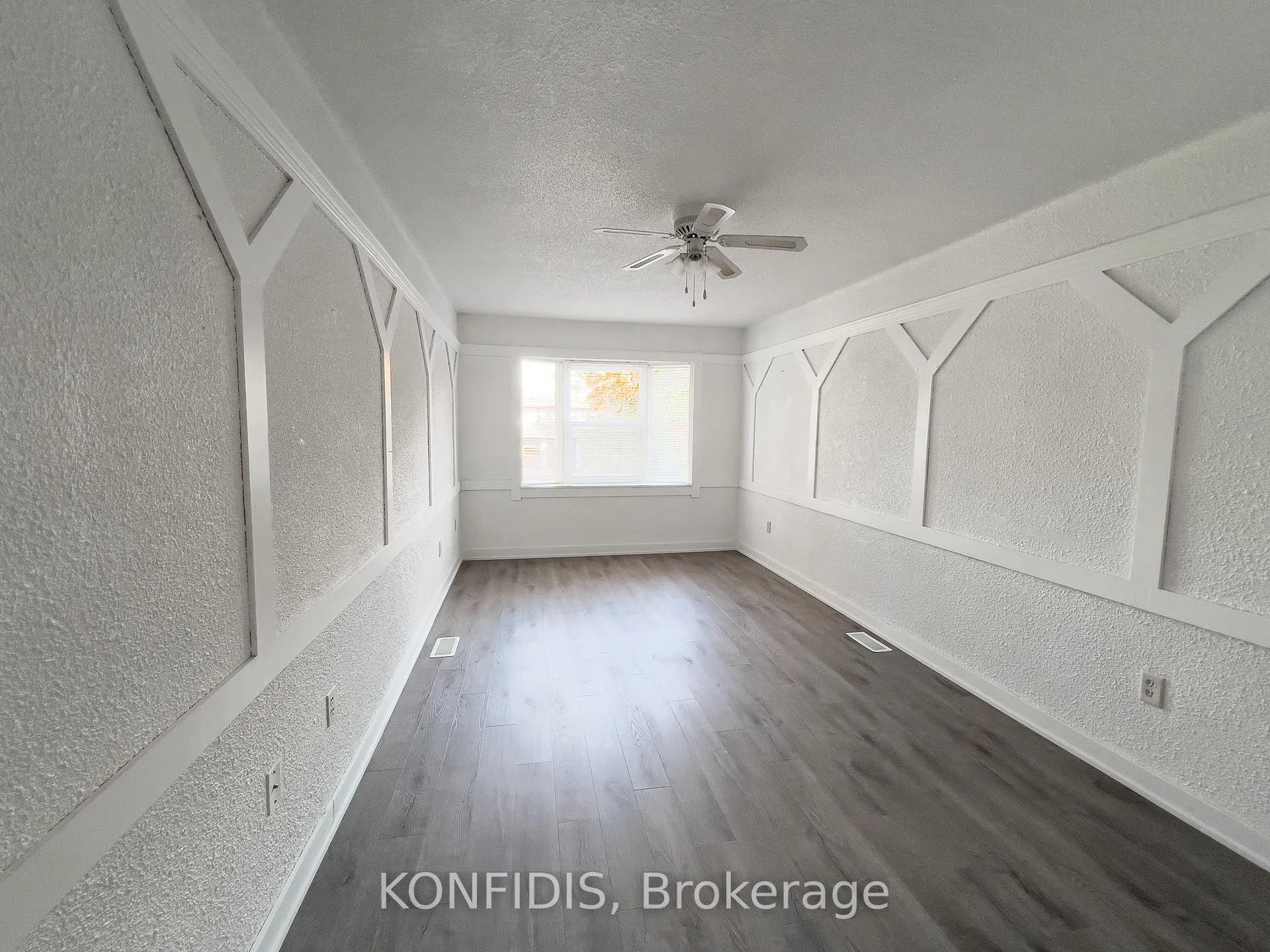Photo 12 of 58 Rose Way, Markham, Markham Village — HOMEH