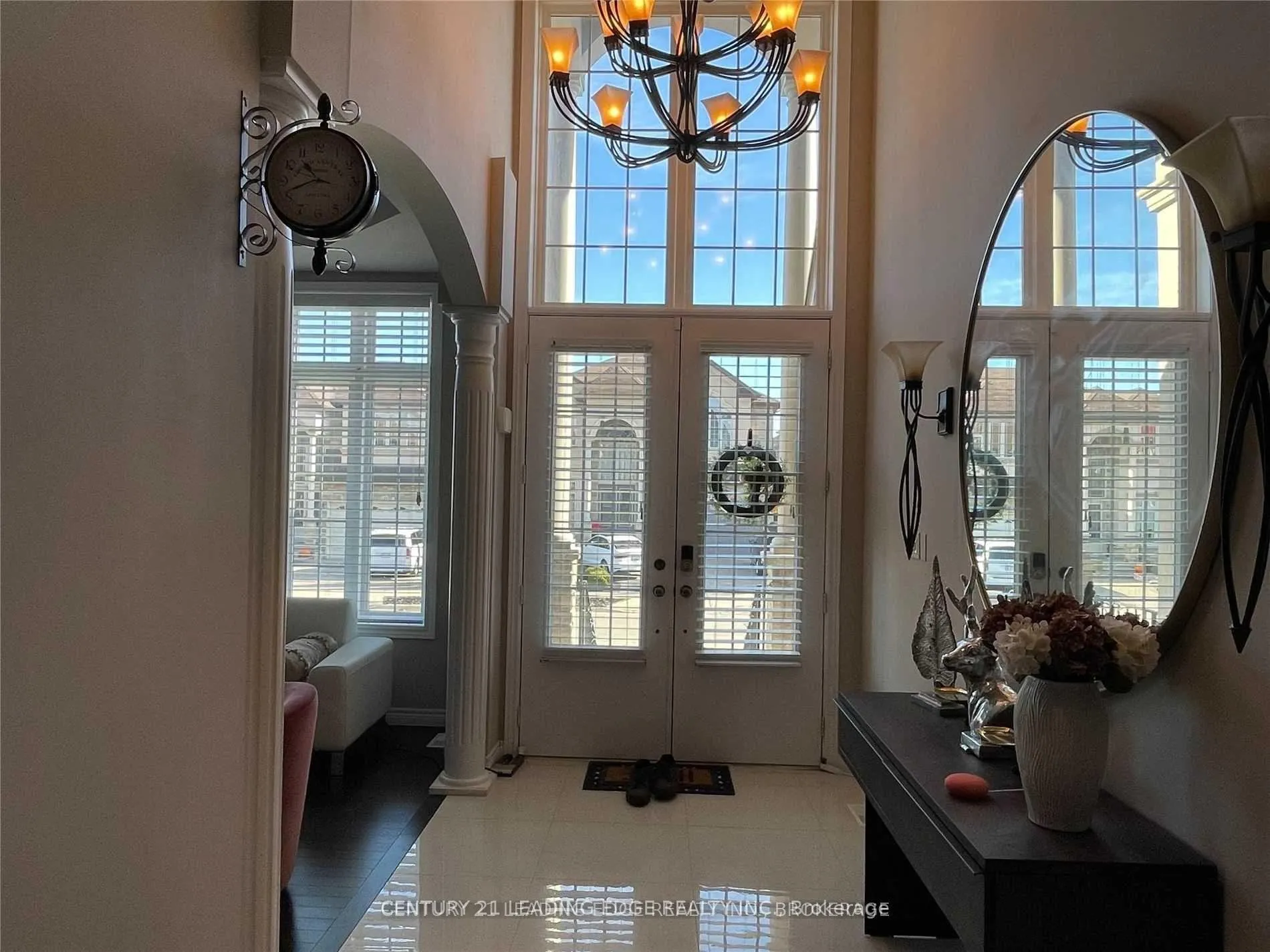 Photo 5 of 142 Chambers Drive, Hamilton, Ancaster — HOMEH