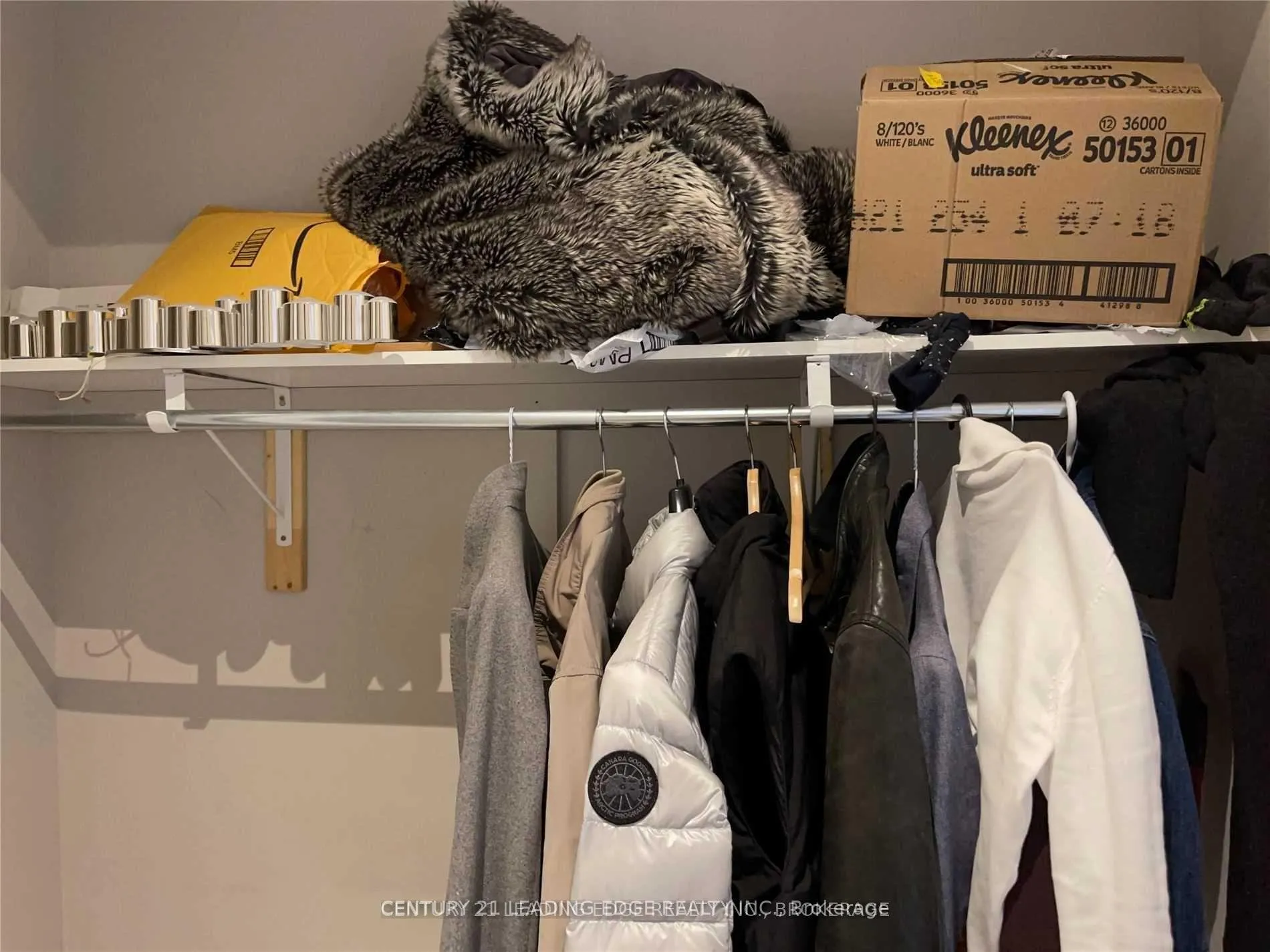 Photo 10 of 142 Chambers Drive, Hamilton, Ancaster — HOMEH