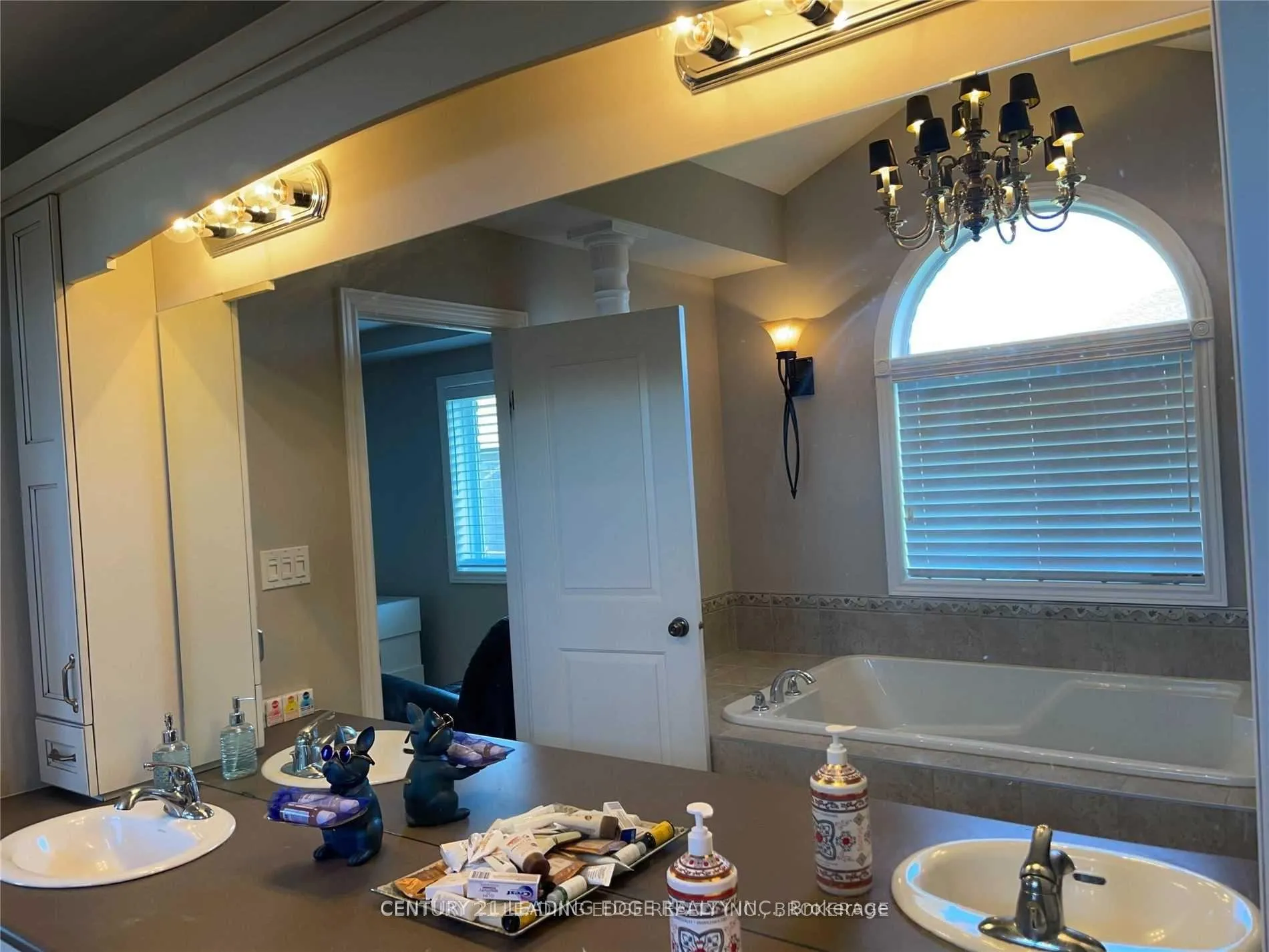 Photo 38 of 142 Chambers Drive, Hamilton, Ancaster — HOMEH