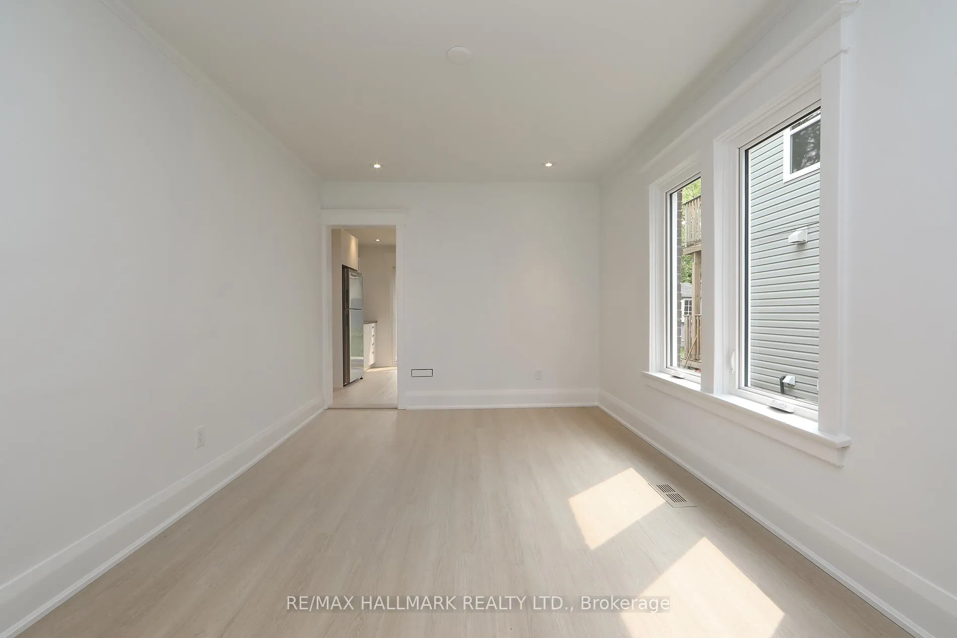 Photo 12 of 47 Hiltz Avenue, Toronto, South Riverdale — HOMEH