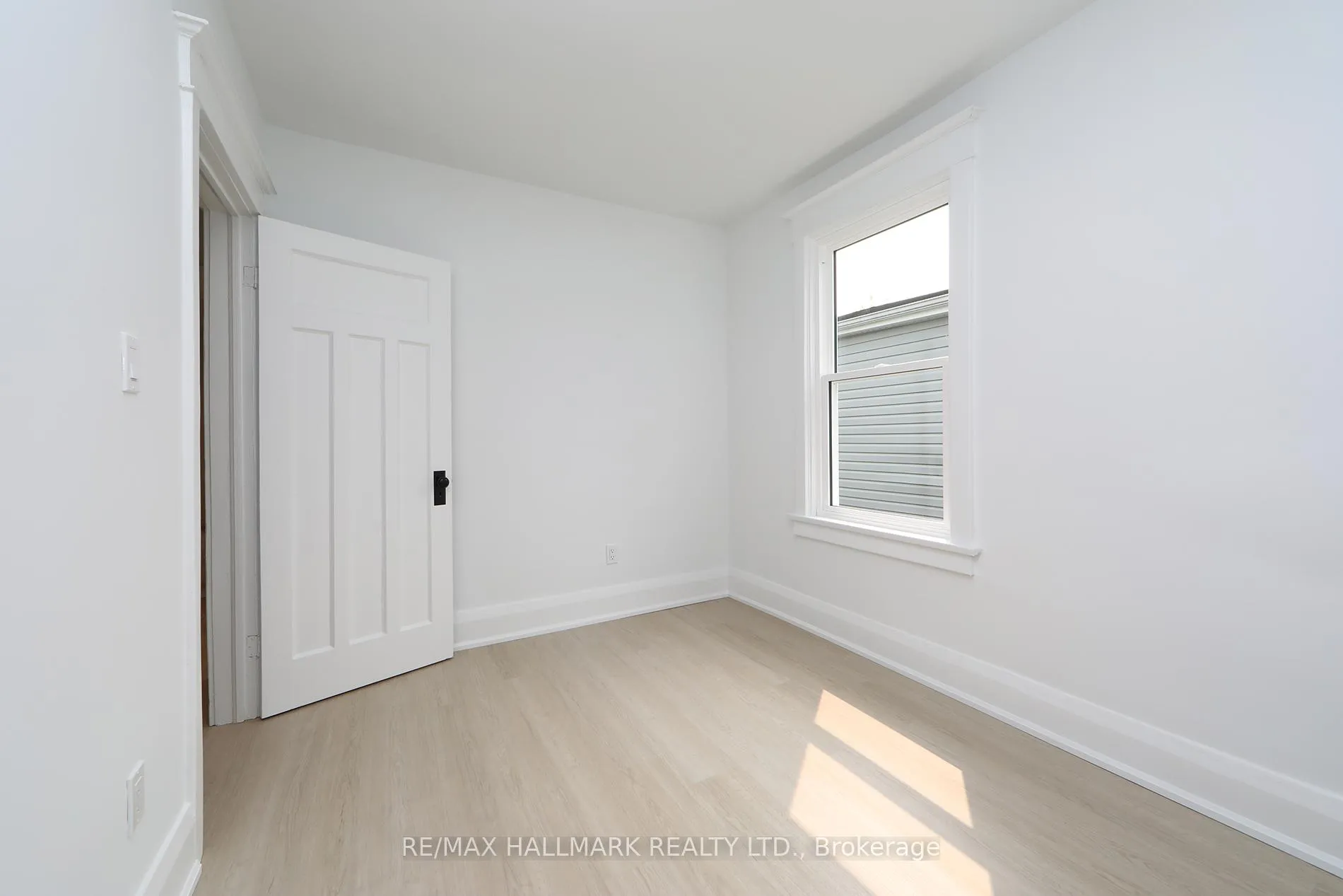 Photo 25 of 47 Hiltz Avenue, Toronto, South Riverdale — HOMEH