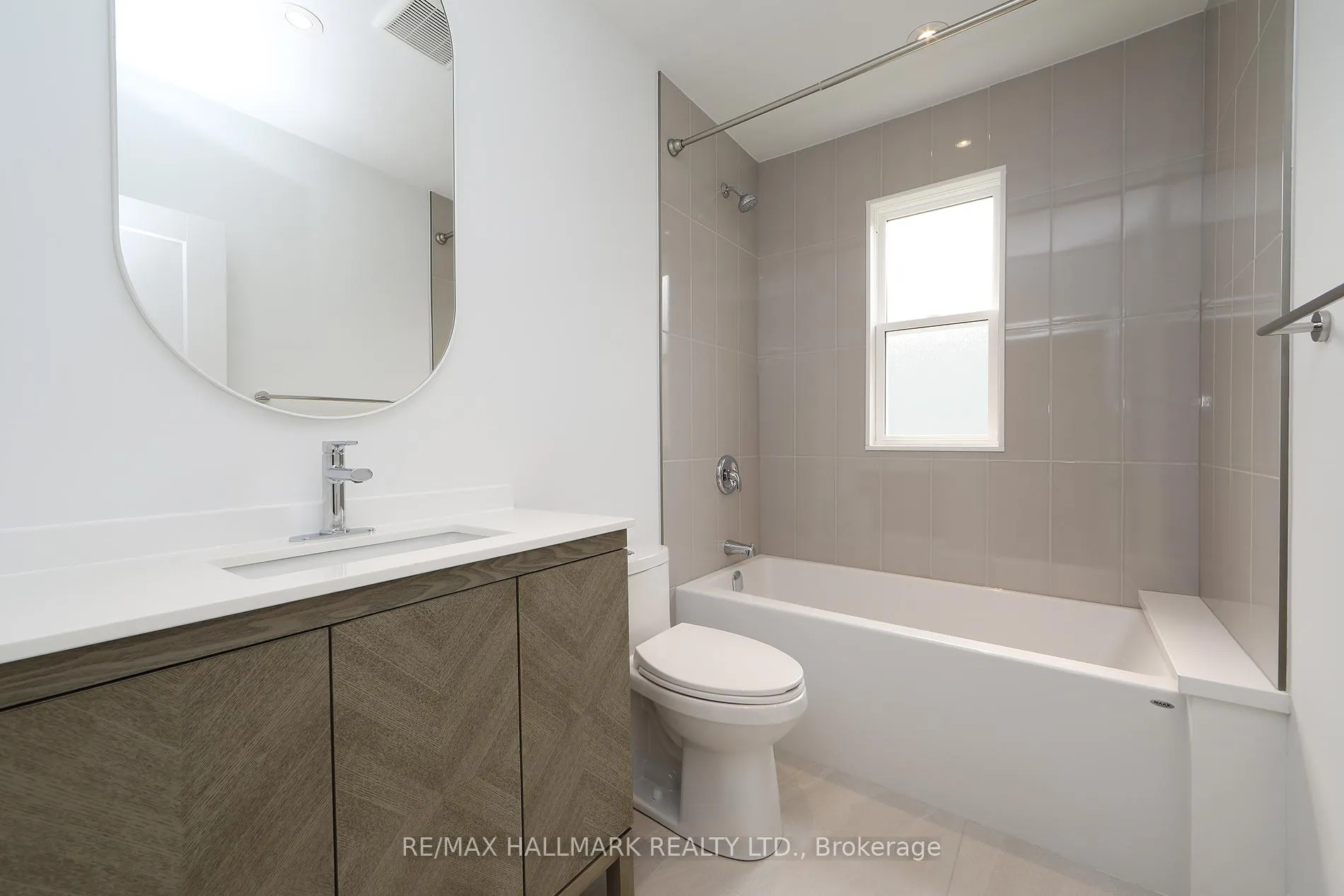 Photo 26 of 47 Hiltz Avenue, Toronto, South Riverdale — HOMEH