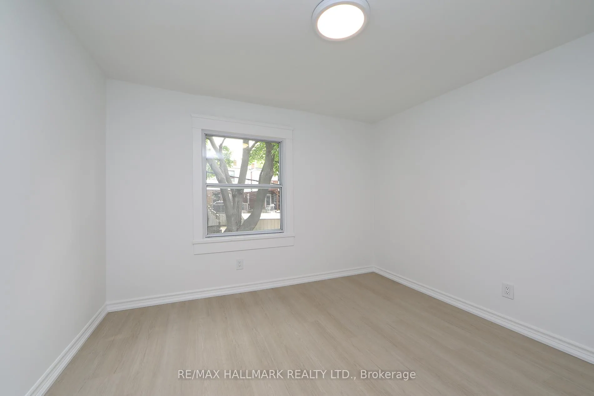 Photo 28 of 47 Hiltz Avenue, Toronto, South Riverdale — HOMEH
