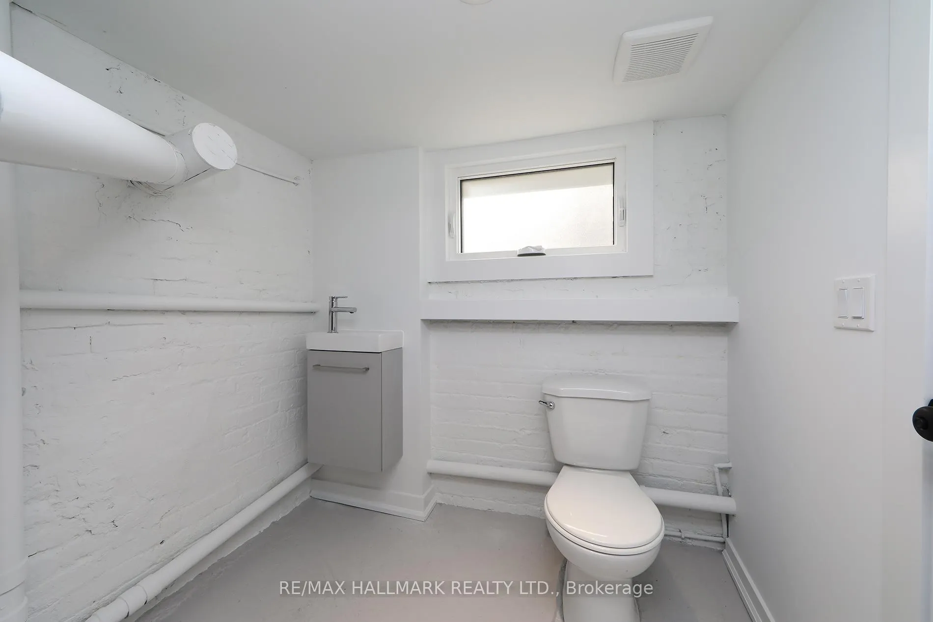 Photo 34 of 47 Hiltz Avenue, Toronto, South Riverdale — HOMEH