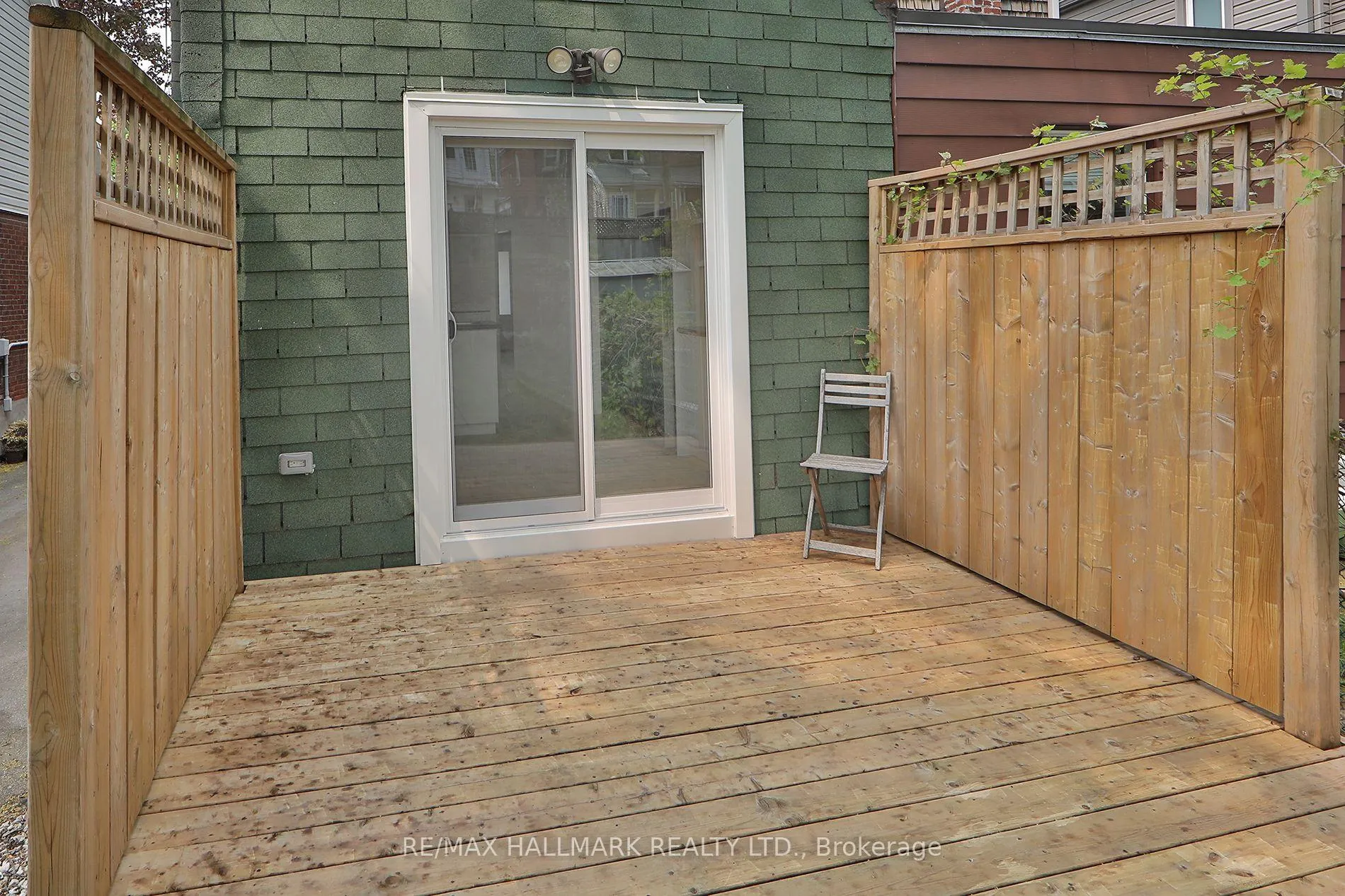 Photo 37 of 47 Hiltz Avenue, Toronto, South Riverdale — HOMEH