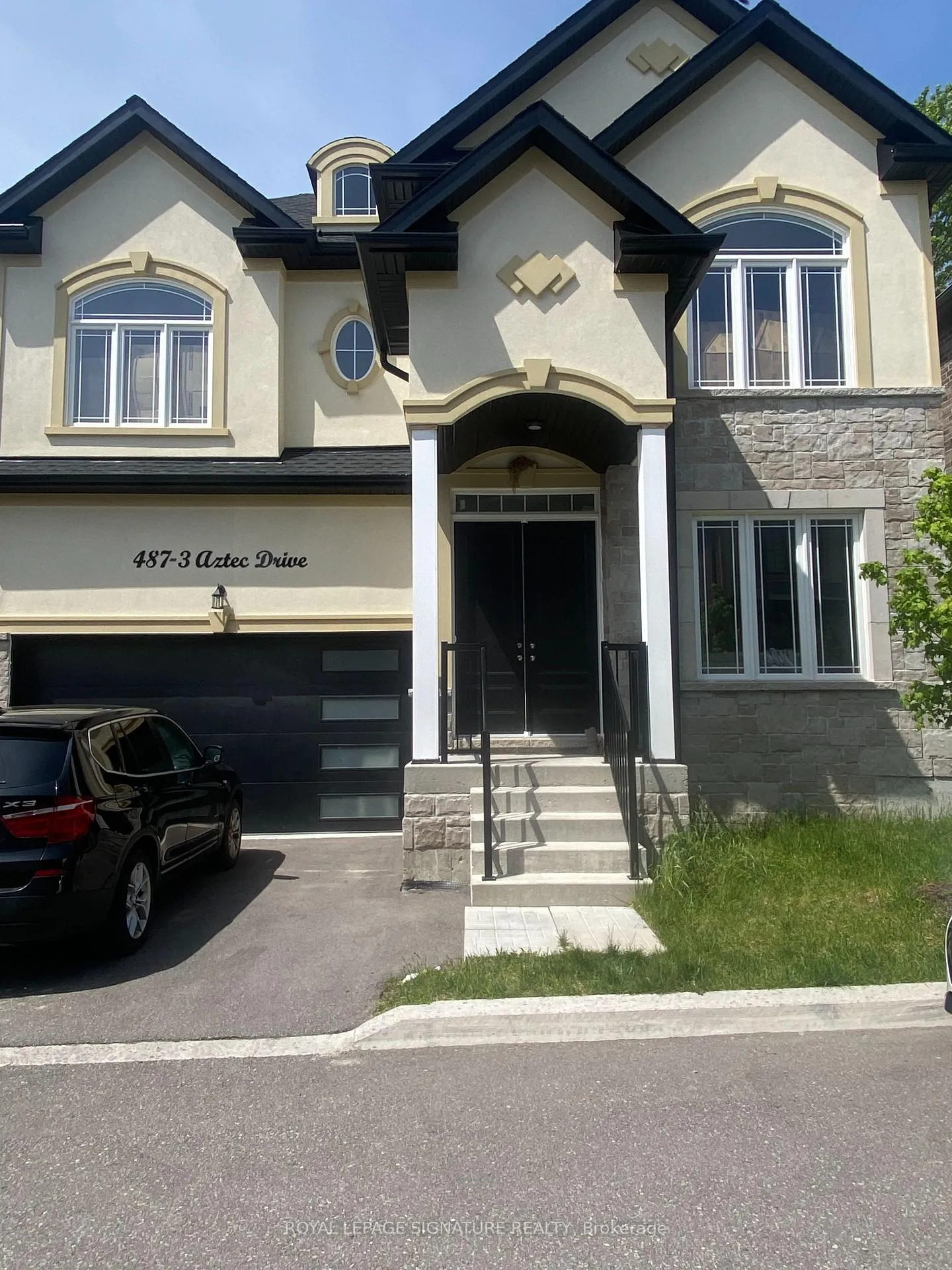 Front of Unit 3, 487 Aztec Drive
