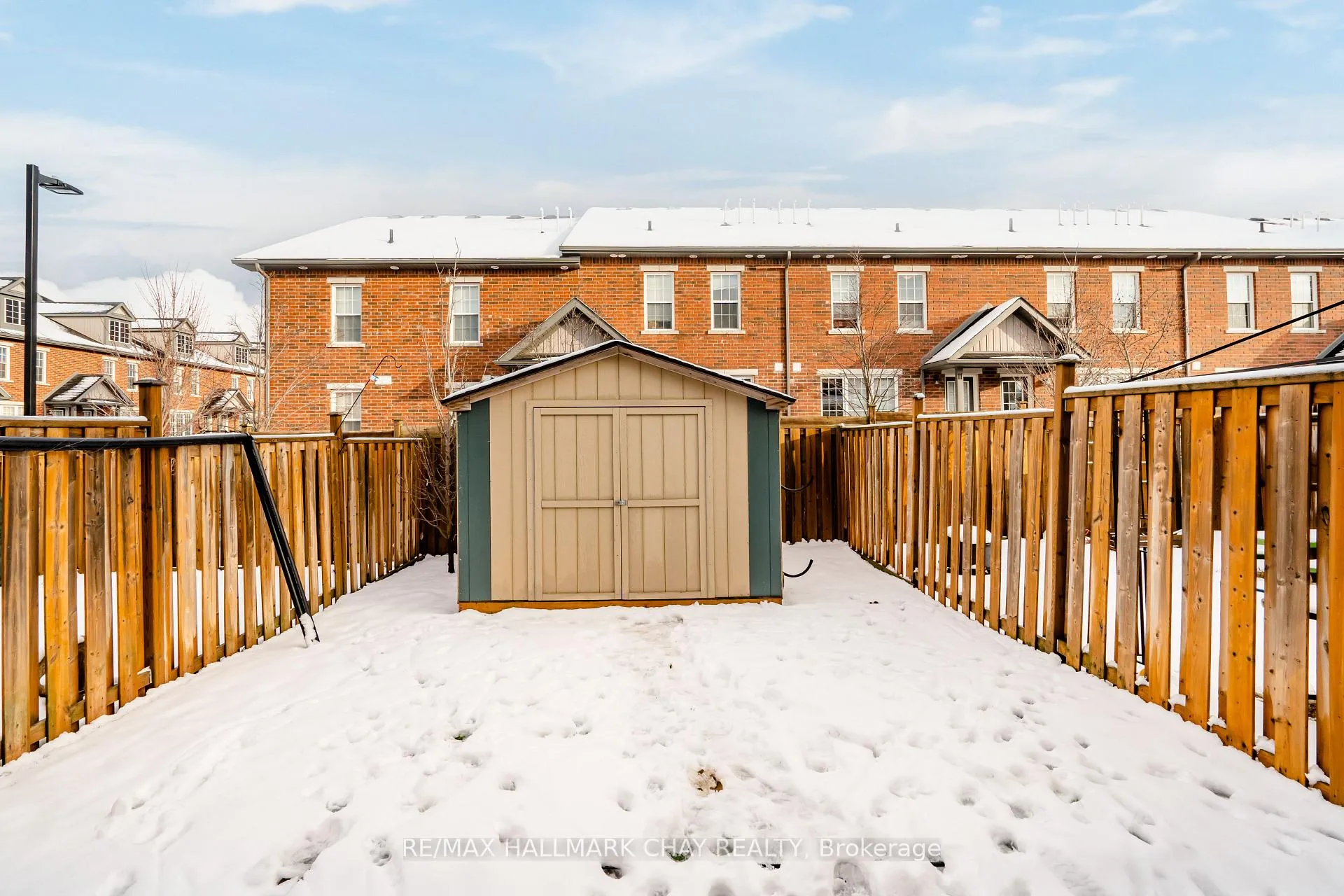 Photo 31 of 109 Sydenham Wells, Barrie, Georgian Drive — HOMEH