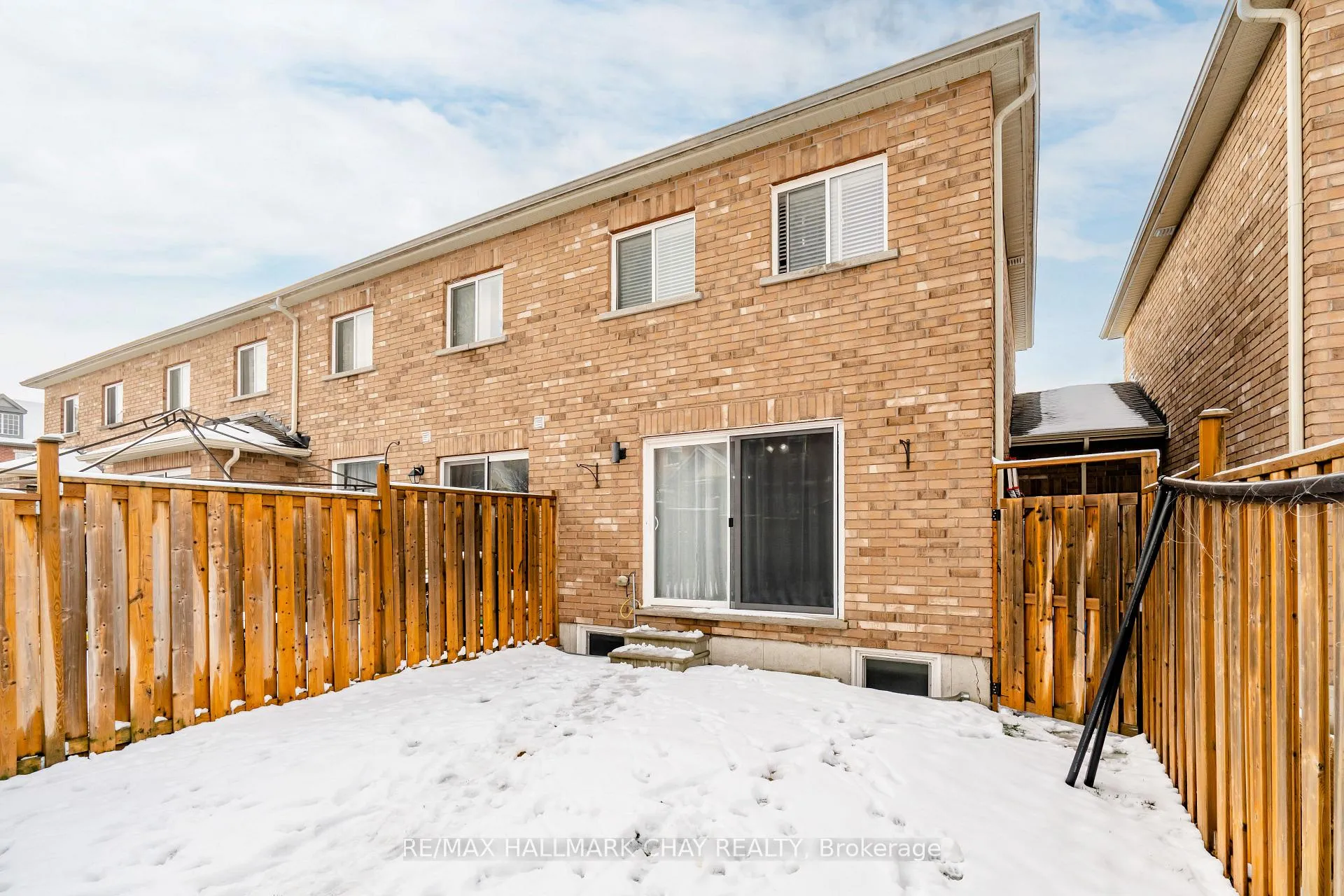 Photo 33 of 109 Sydenham Wells, Barrie, Georgian Drive — HOMEH