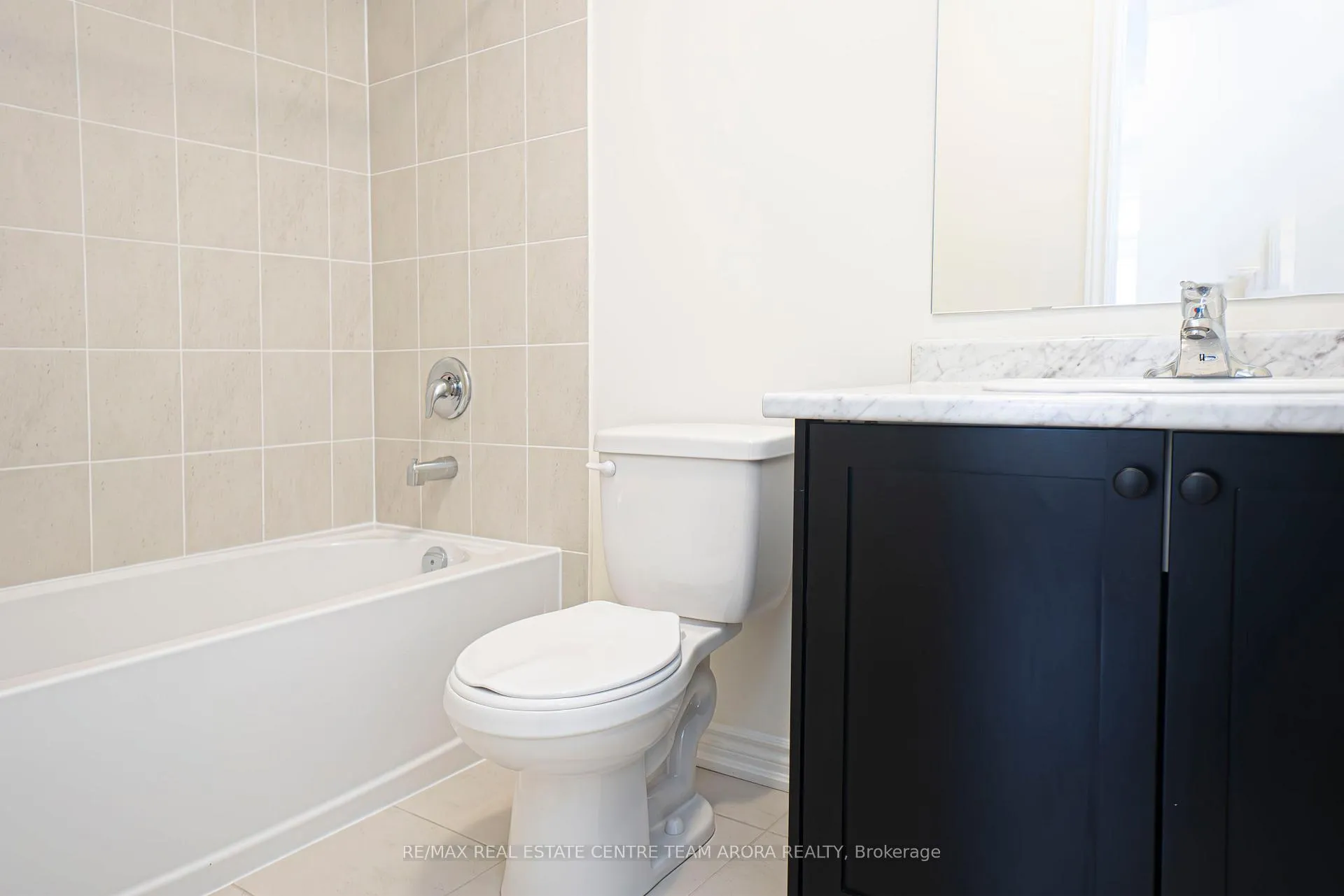 Photo 10 of 62 Bonnington Drive, Brampton, Northwest Brampton — HOMEH