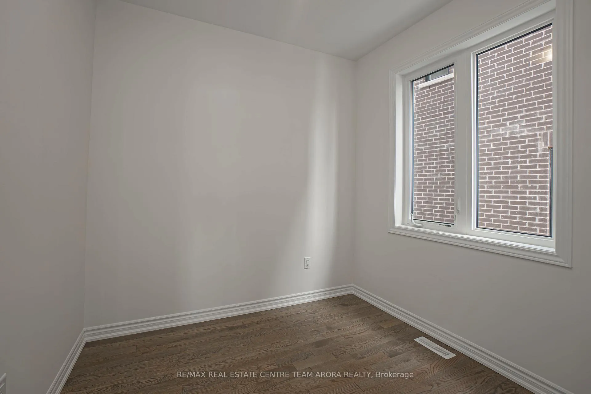 Photo 19 of 62 Bonnington Drive, Brampton, Northwest Brampton — HOMEH