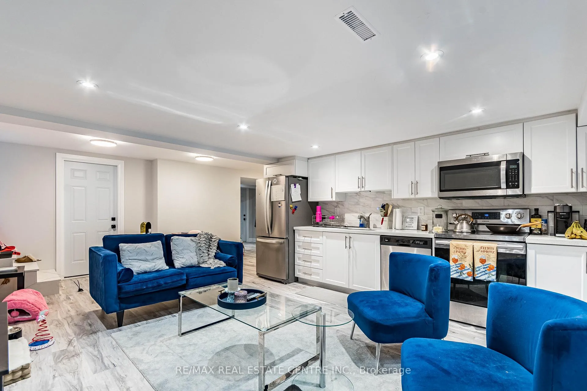 Photo 7 of Unit Lower, 17 Sable Drive, Hamilton, Ancaster — HOMEH