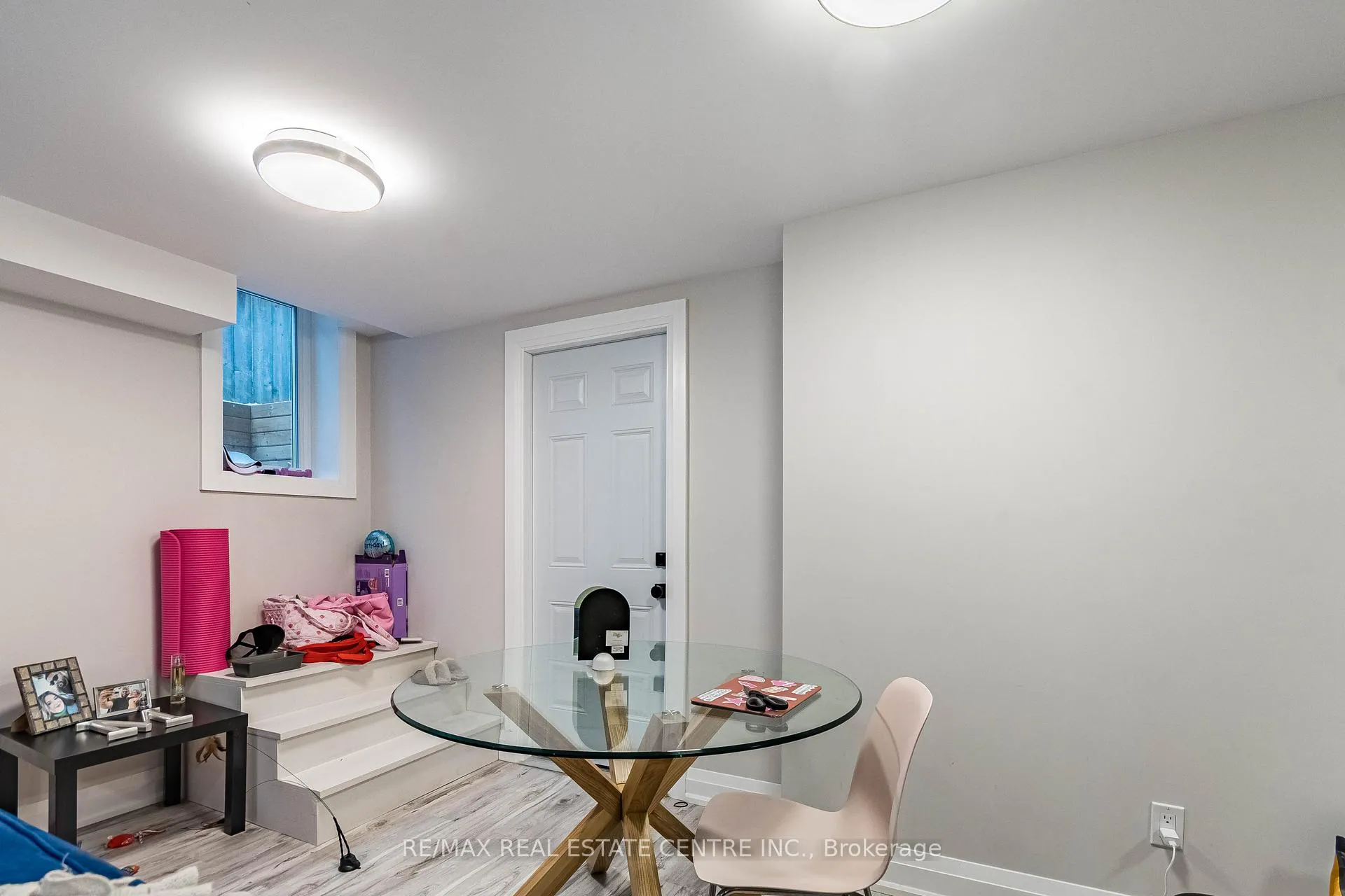 Photo 10 of Unit Lower, 17 Sable Drive, Hamilton, Ancaster — HOMEH