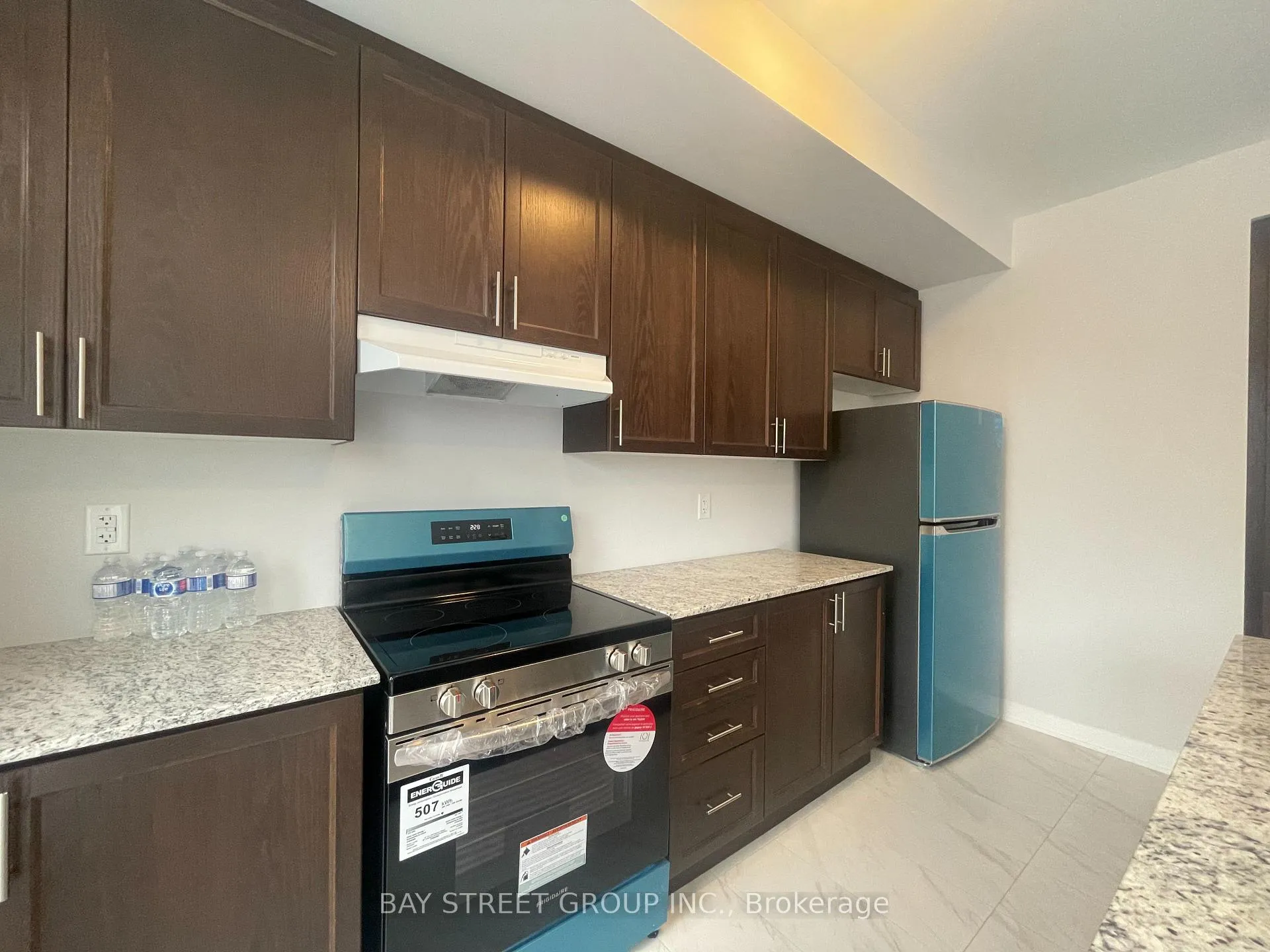 Photo 11 of 77 Rustle Woods Avenue, Markham, Cornell — HOMEH