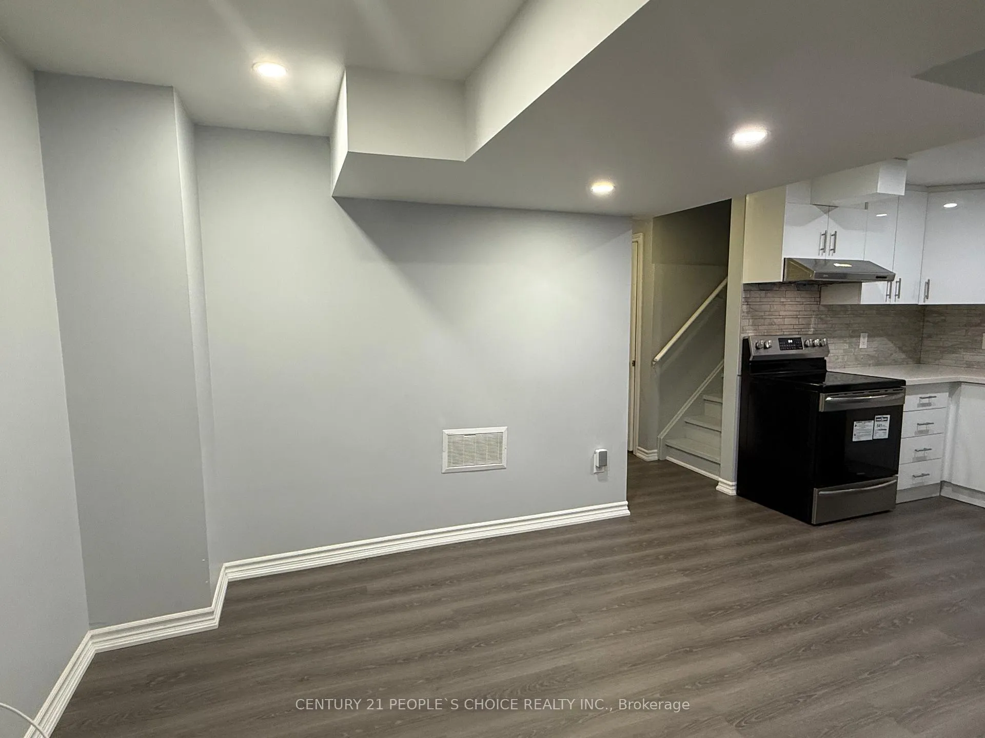 Photo 4 of Unit Bsmt, 2 Dufay Road, Brampton, Northwest Brampton — HOMEH