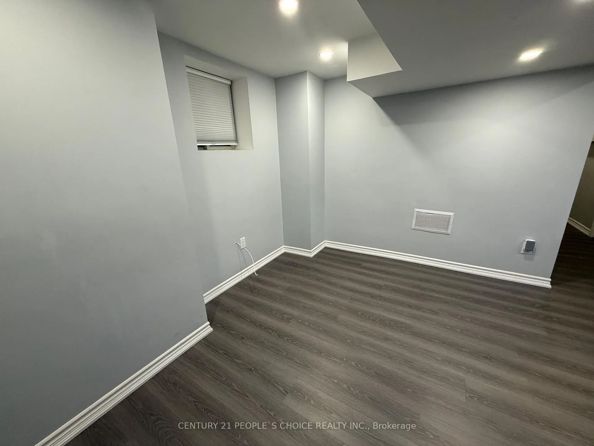 Photo 5 of Unit Bsmt, 2 Dufay Road, Brampton, Northwest Brampton — HOMEH