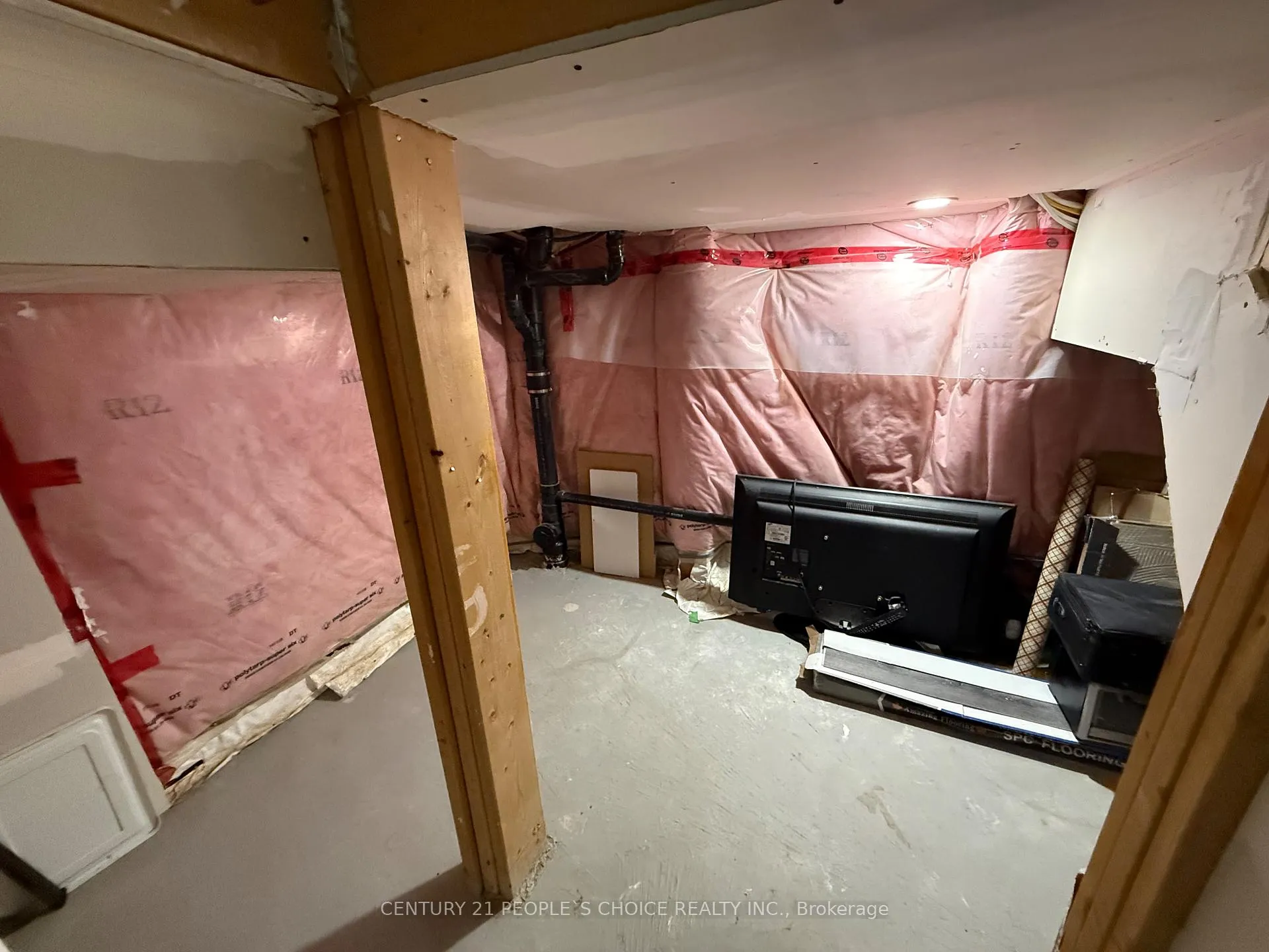 Photo 19 of Unit Bsmt, 2 Dufay Road, Brampton, Northwest Brampton — HOMEH