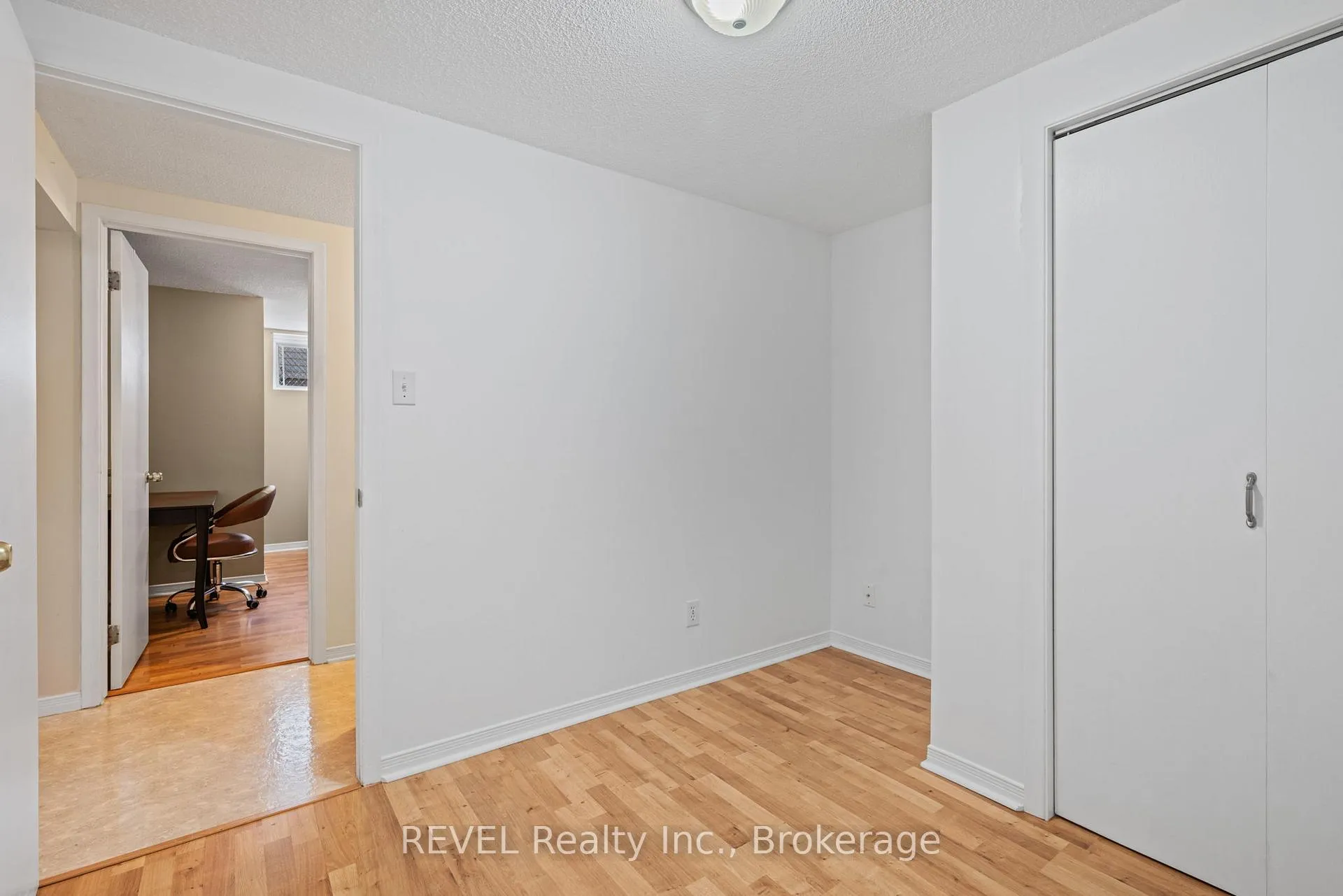 Photo 22 of Unit Lower, 101 Wellandvale Drive, Welland, N. Welland — HOMEH