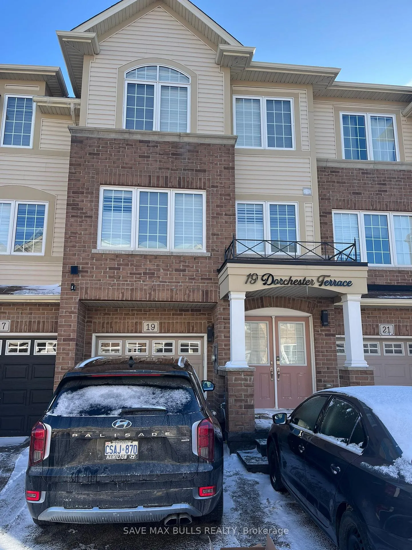 Photo 1 of 19 Dorchester Terrace, Hamilton, Stoney Creek — HOMEH