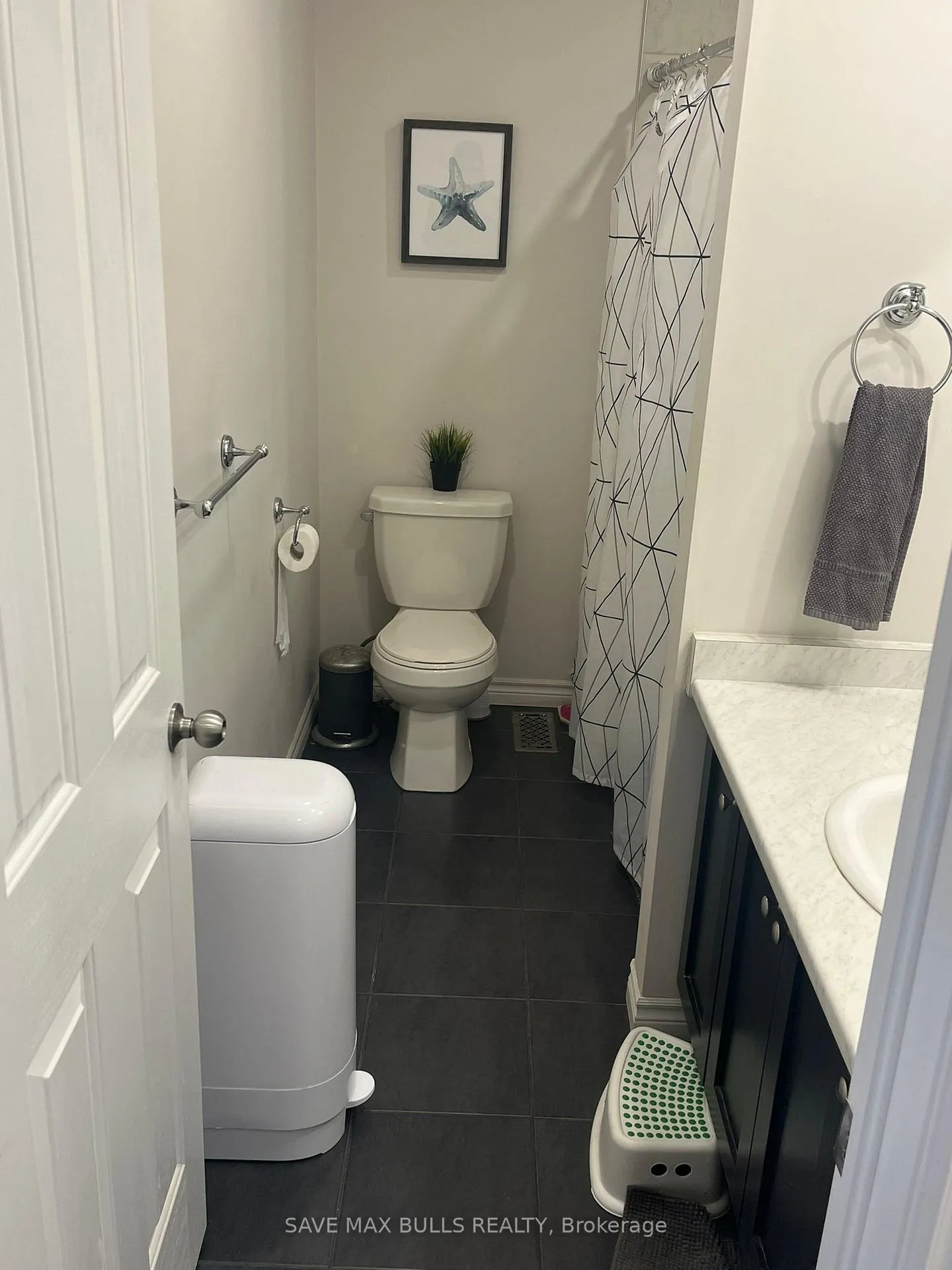 Photo 11 of 19 Dorchester Terrace, Hamilton, Stoney Creek — HOMEH
