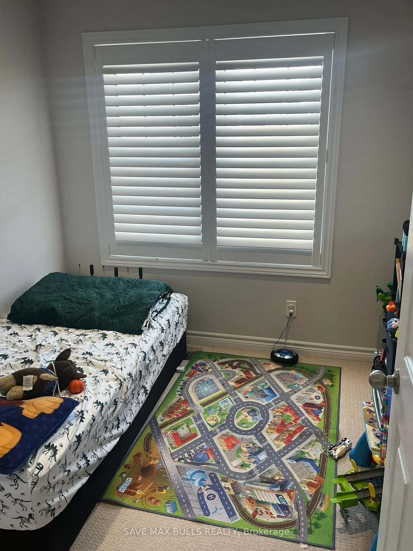 Photo 13 of 19 Dorchester Terrace, Hamilton, Stoney Creek — HOMEH