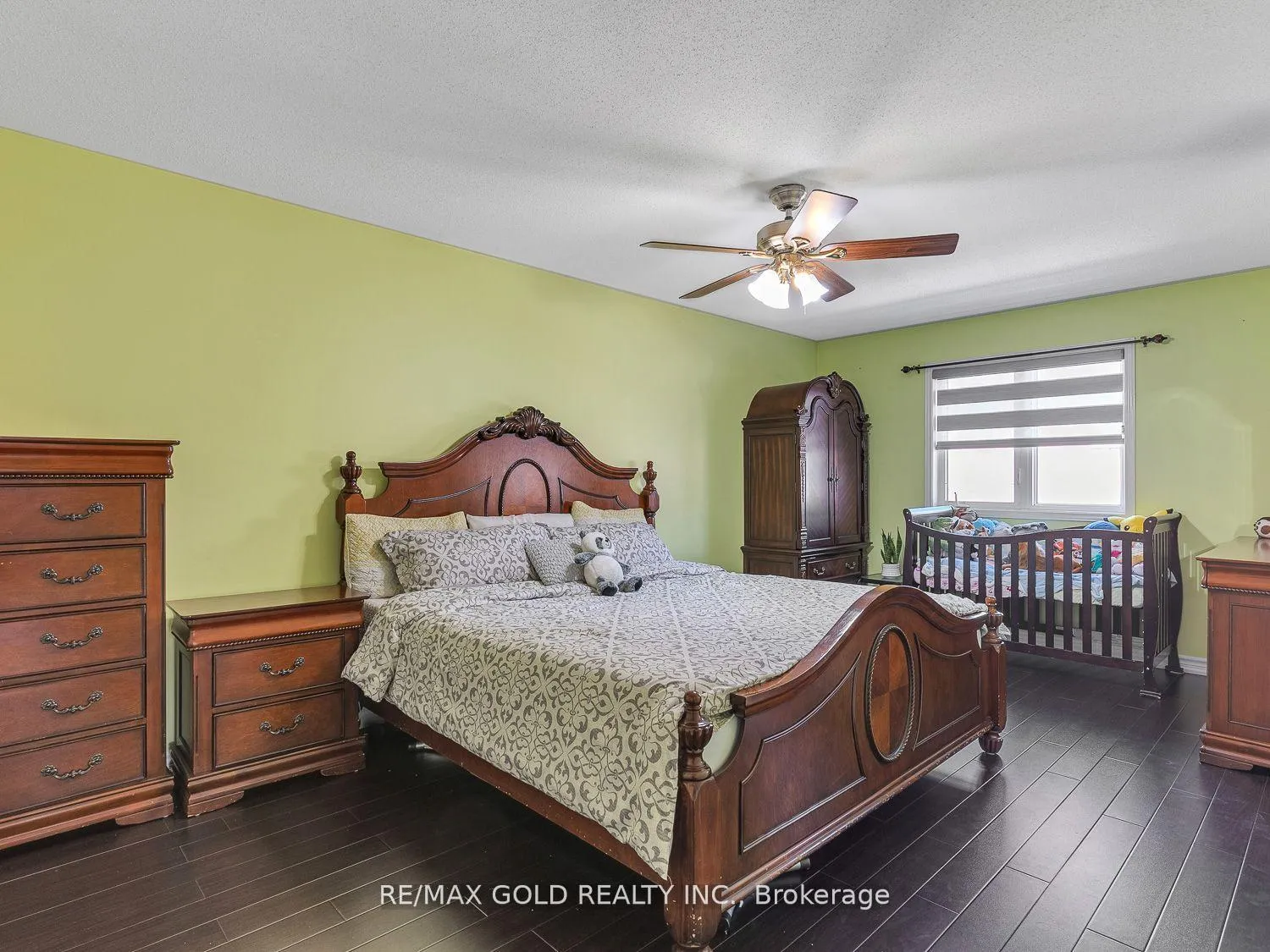 Photo 12 of 7 Totten Drive, Brampton, Sandringham-Wellington — HOMEH