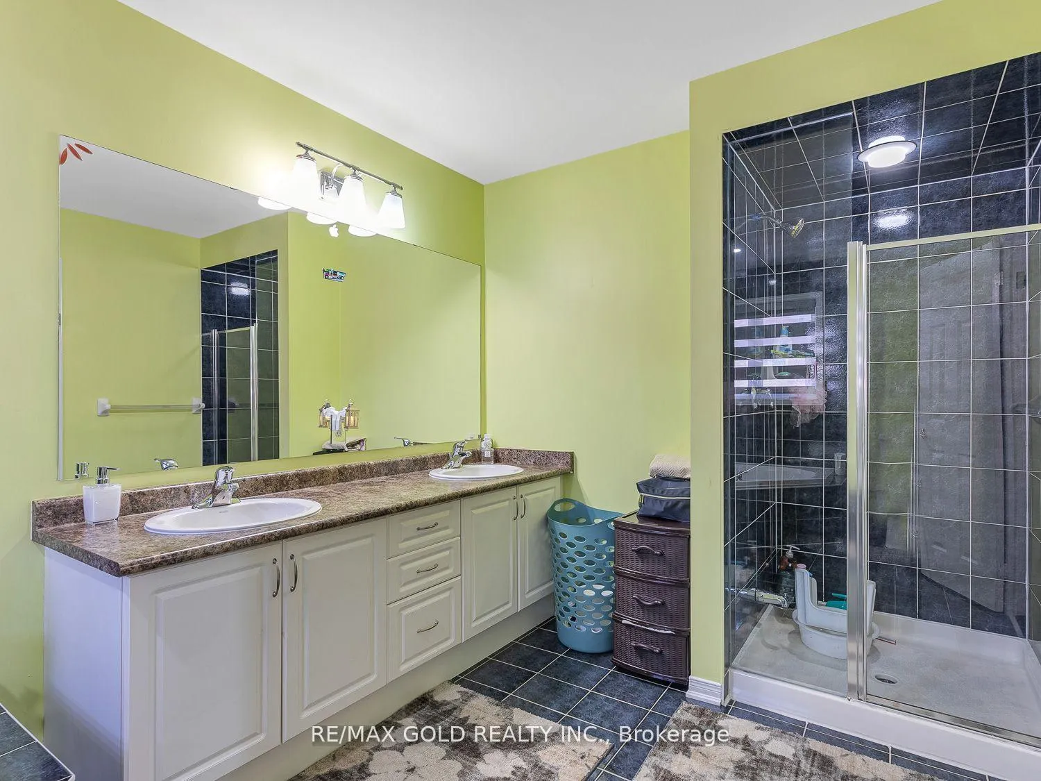 Photo 13 of 7 Totten Drive, Brampton, Sandringham-Wellington — HOMEH