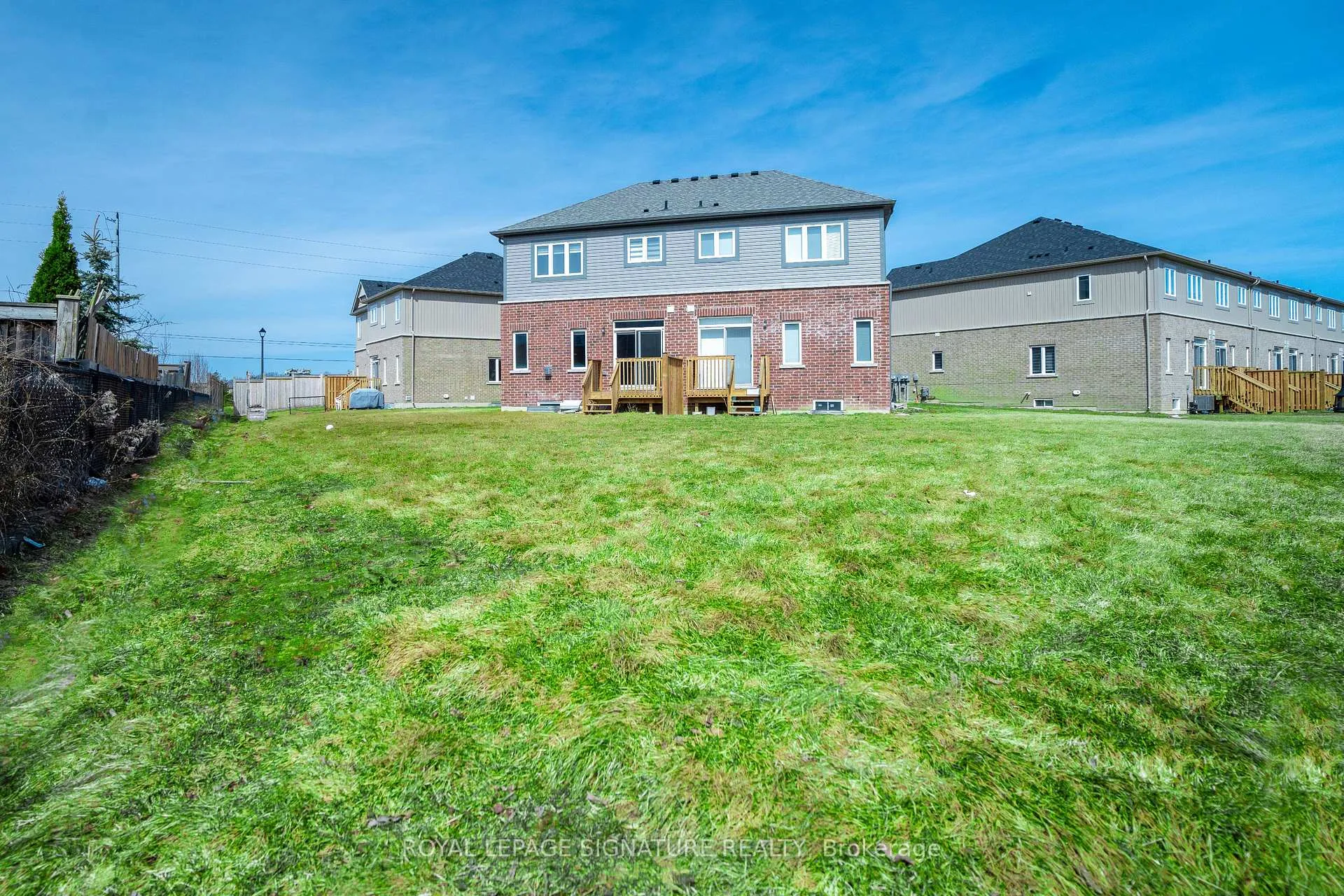 Photo 5 of 6 Brixham Lane, Brampton, Northwest Brampton — HOMEH