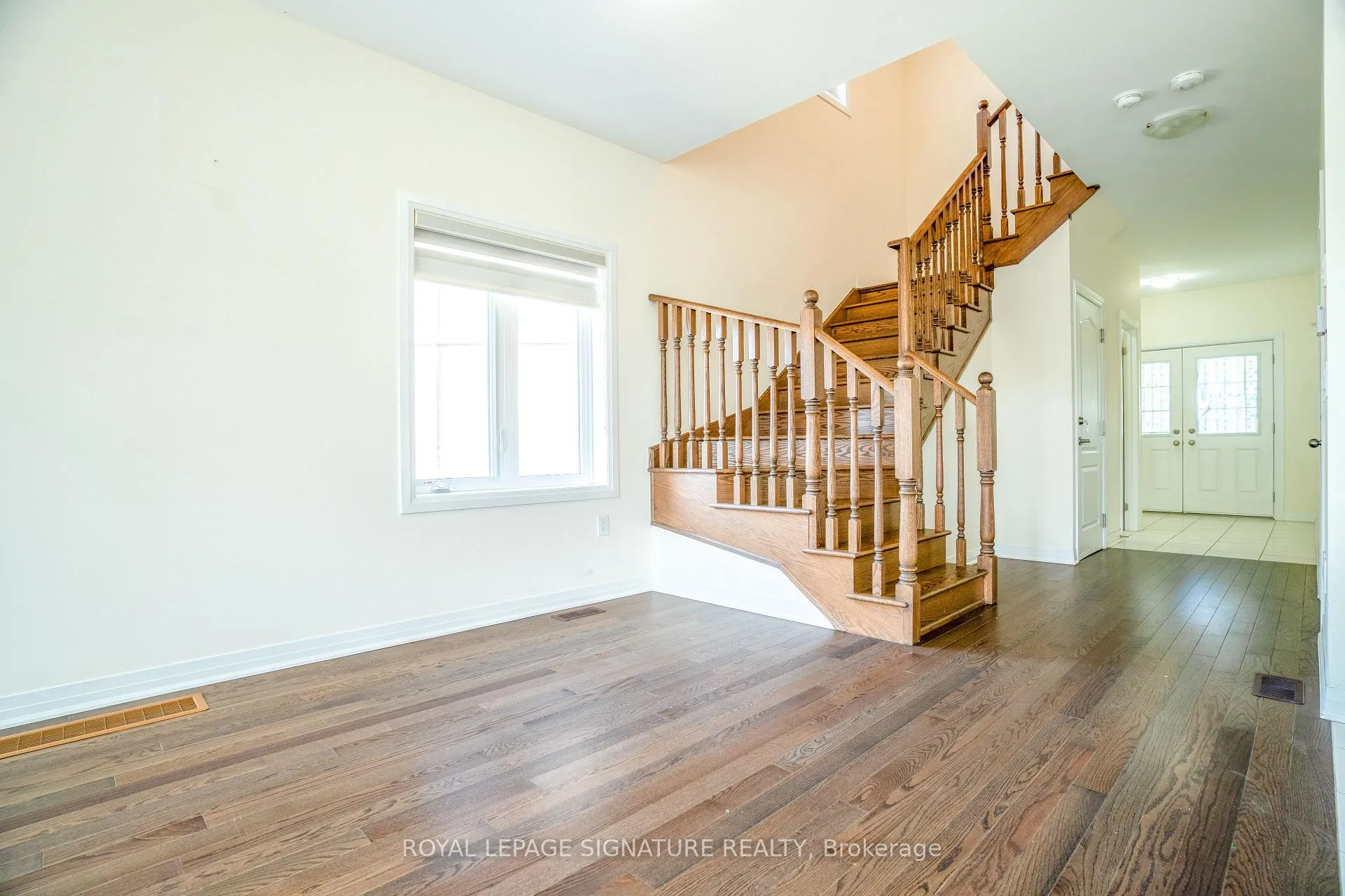 Photo 9 of 6 Brixham Lane, Brampton, Northwest Brampton — HOMEH