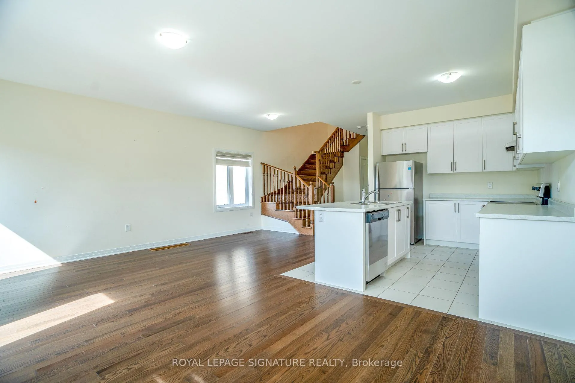 Photo 10 of 6 Brixham Lane, Brampton, Northwest Brampton — HOMEH