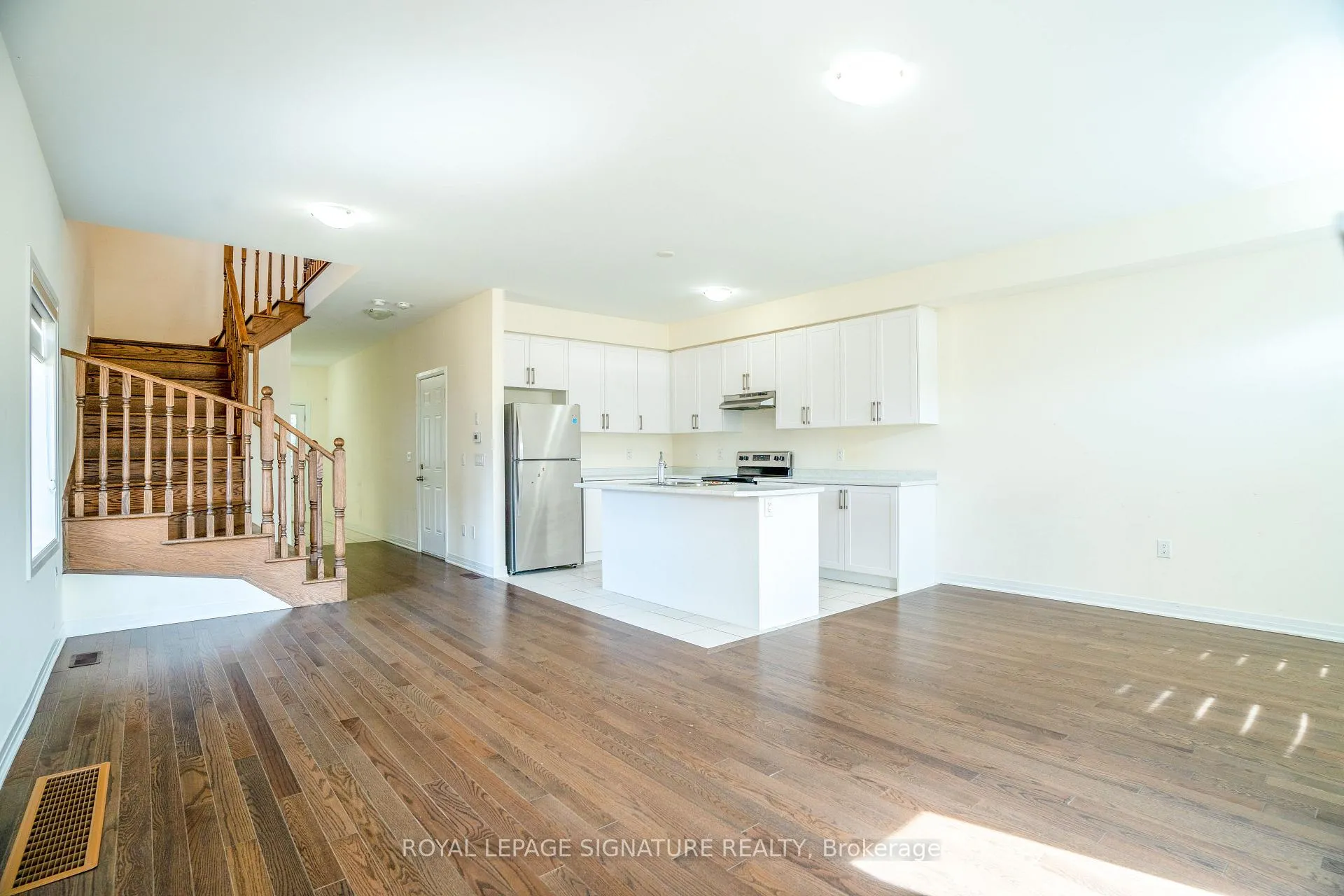 Photo 11 of 6 Brixham Lane, Brampton, Northwest Brampton — HOMEH