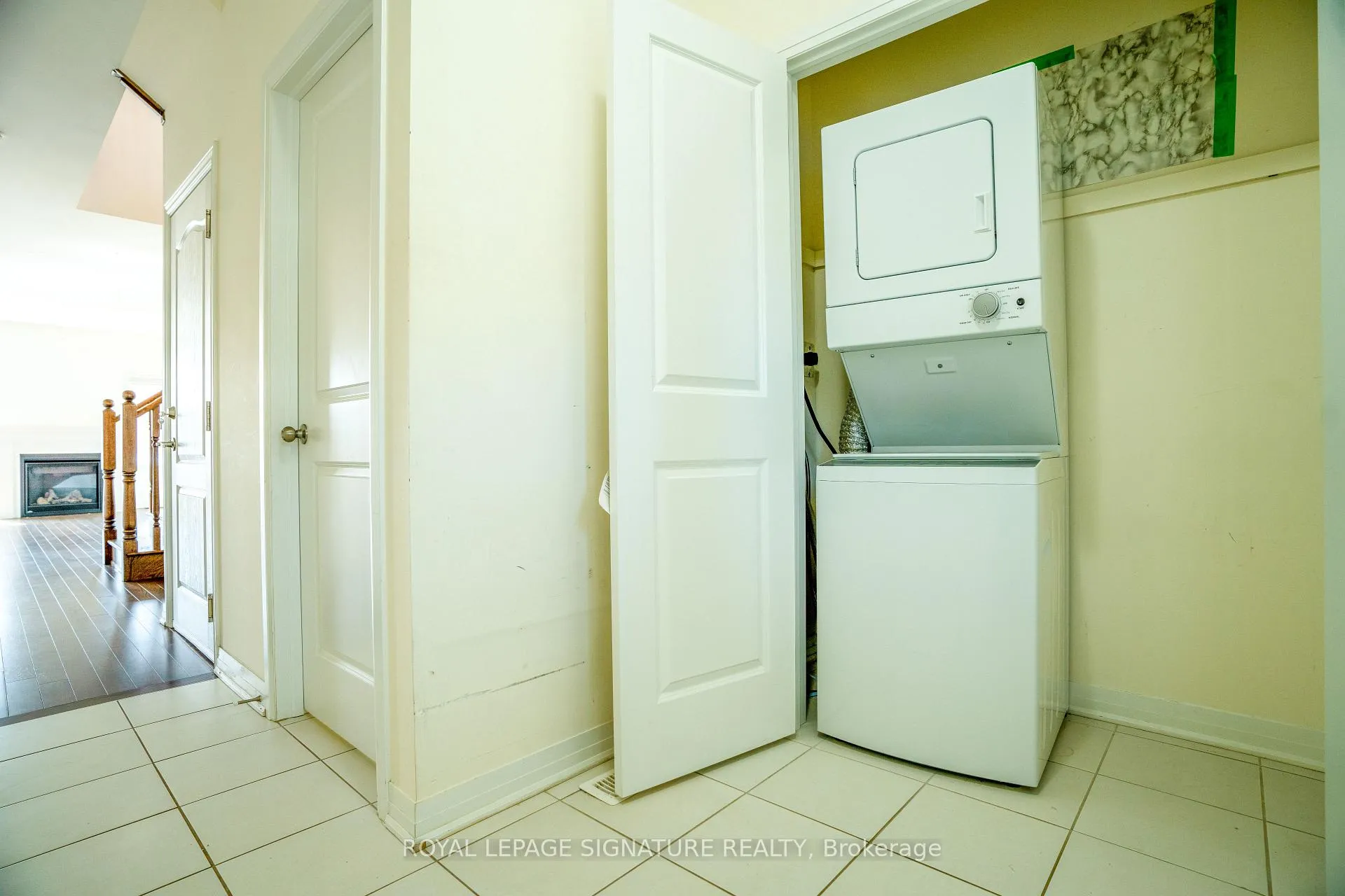 Photo 15 of 6 Brixham Lane, Brampton, Northwest Brampton — HOMEH