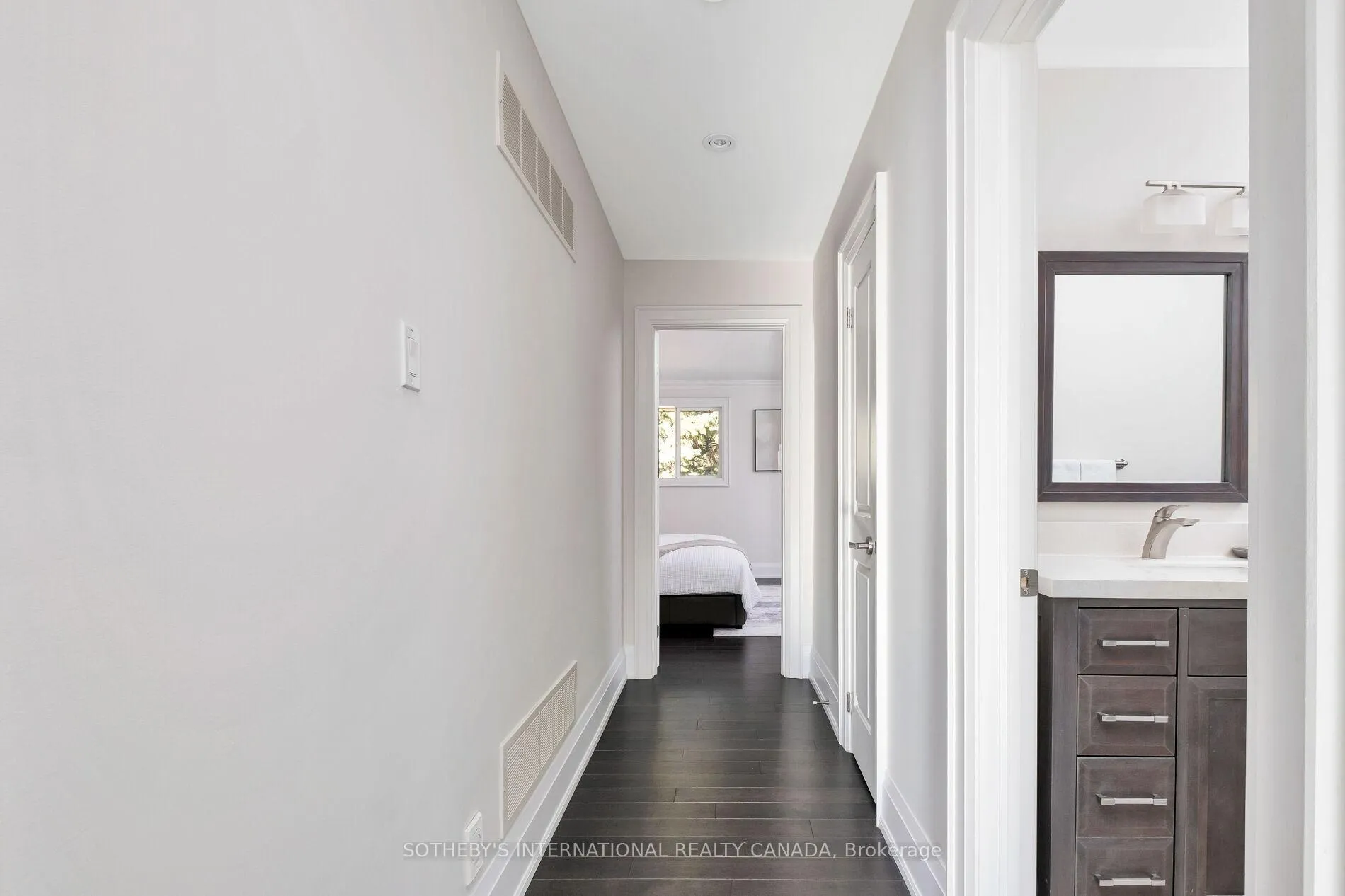 Photo 13 of 36 Shieldmark Crescent, Markham, Royal Orchard — HOMEH