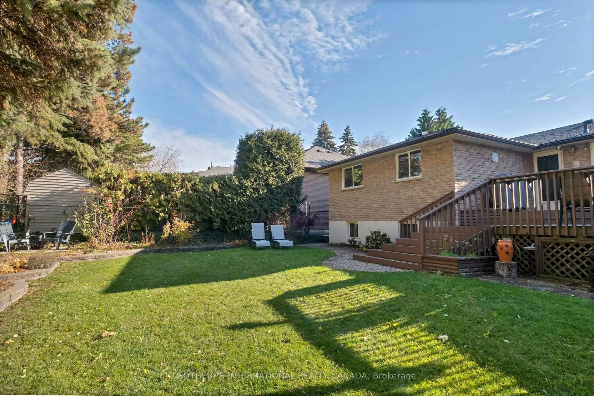 Photo 32 of 36 Shieldmark Crescent, Markham, Royal Orchard — HOMEH