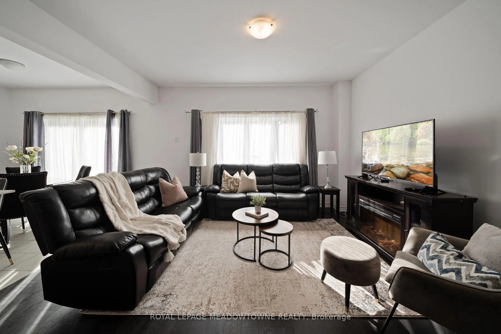 Photo 7 of 60 Harvest Crescent, Barrie, Rural Barrie Southeast — HOMEH