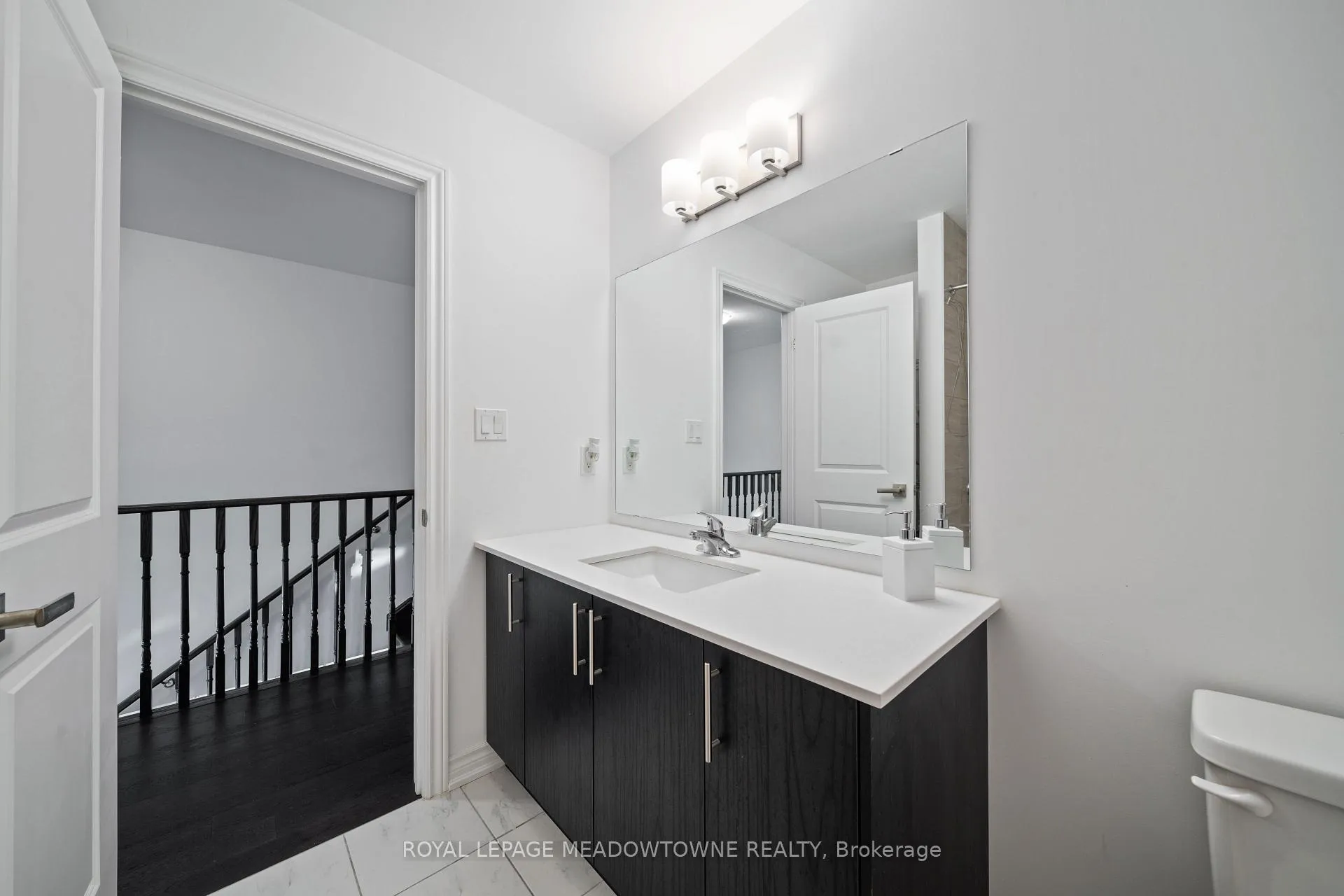 Photo 19 of 60 Harvest Crescent, Barrie, Rural Barrie Southeast — HOMEH