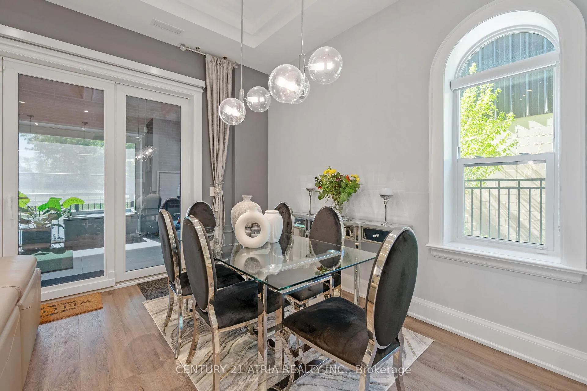 Photo 12 of Unit 102, 208 Main St Unionville, Markham, Unionville — HOMEH