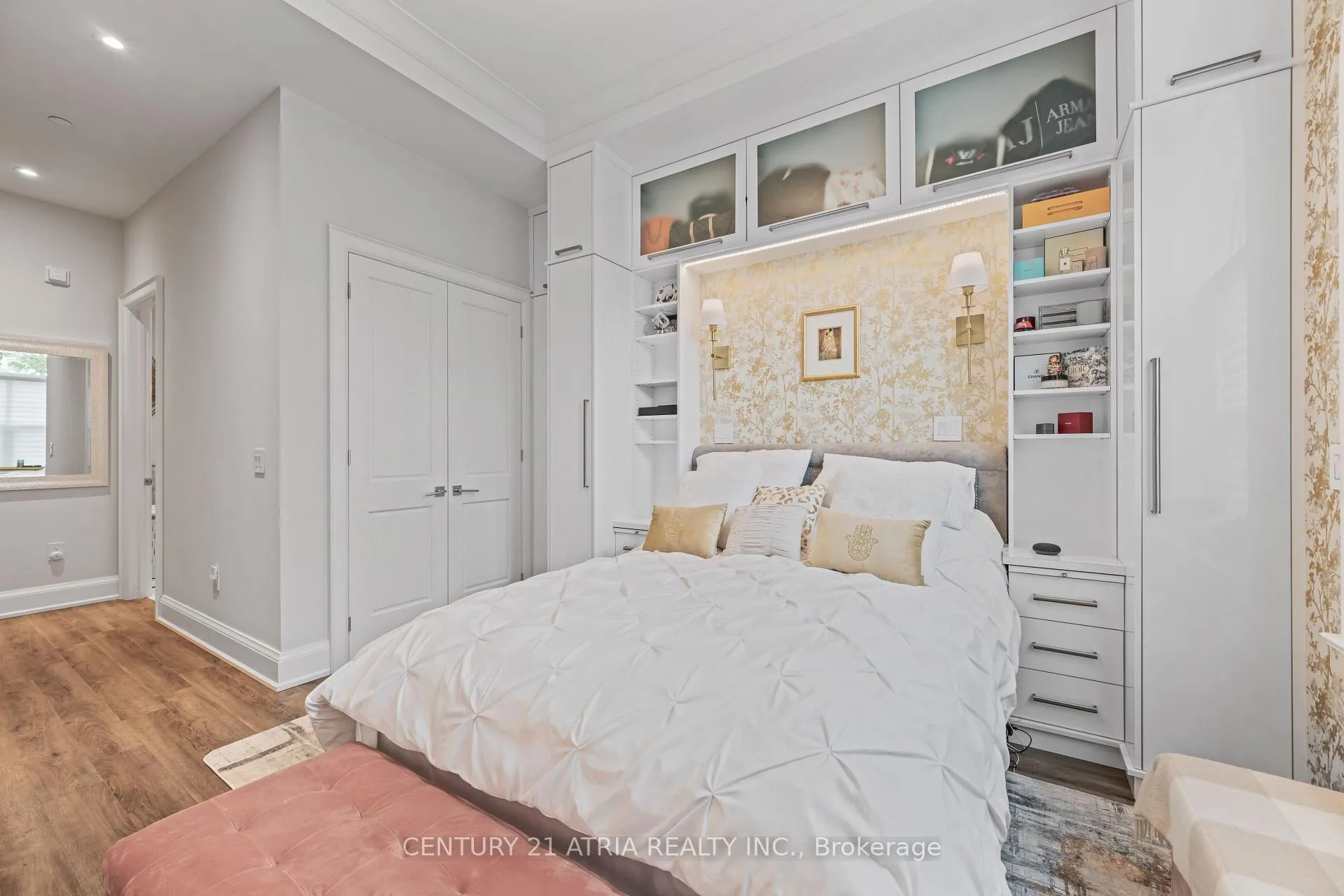 Photo 20 of Unit 102, 208 Main St Unionville, Markham, Unionville — HOMEH